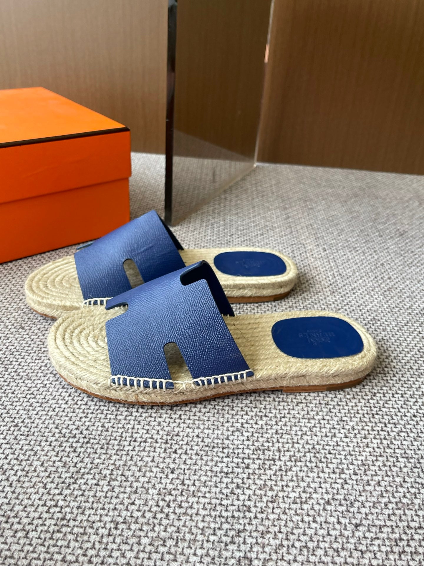 LuxluxHouse Best Quality Women Shoes Hermes