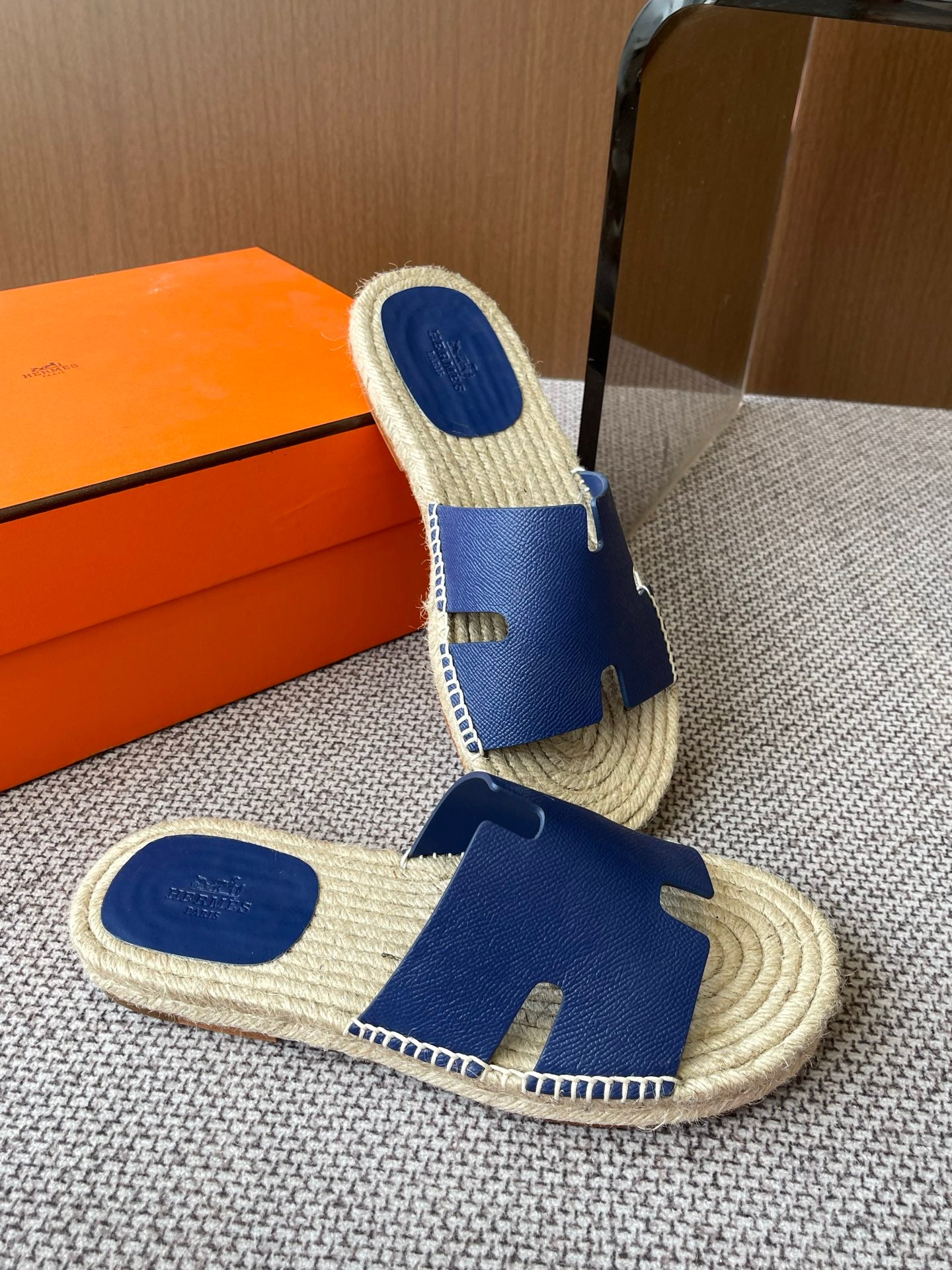 LuxluxHouse Best Quality Women Shoes Hermes