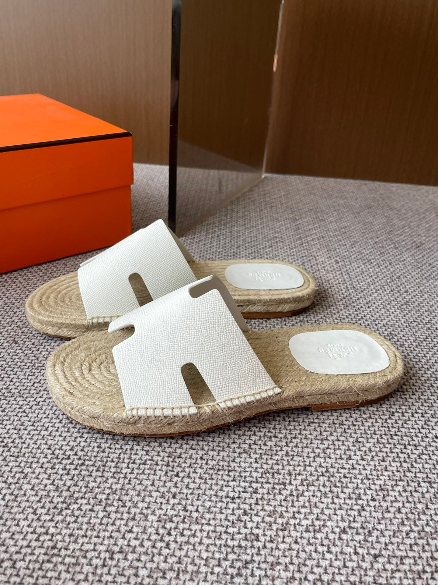 LuxluxHouse Best Quality Women Shoes Hermes