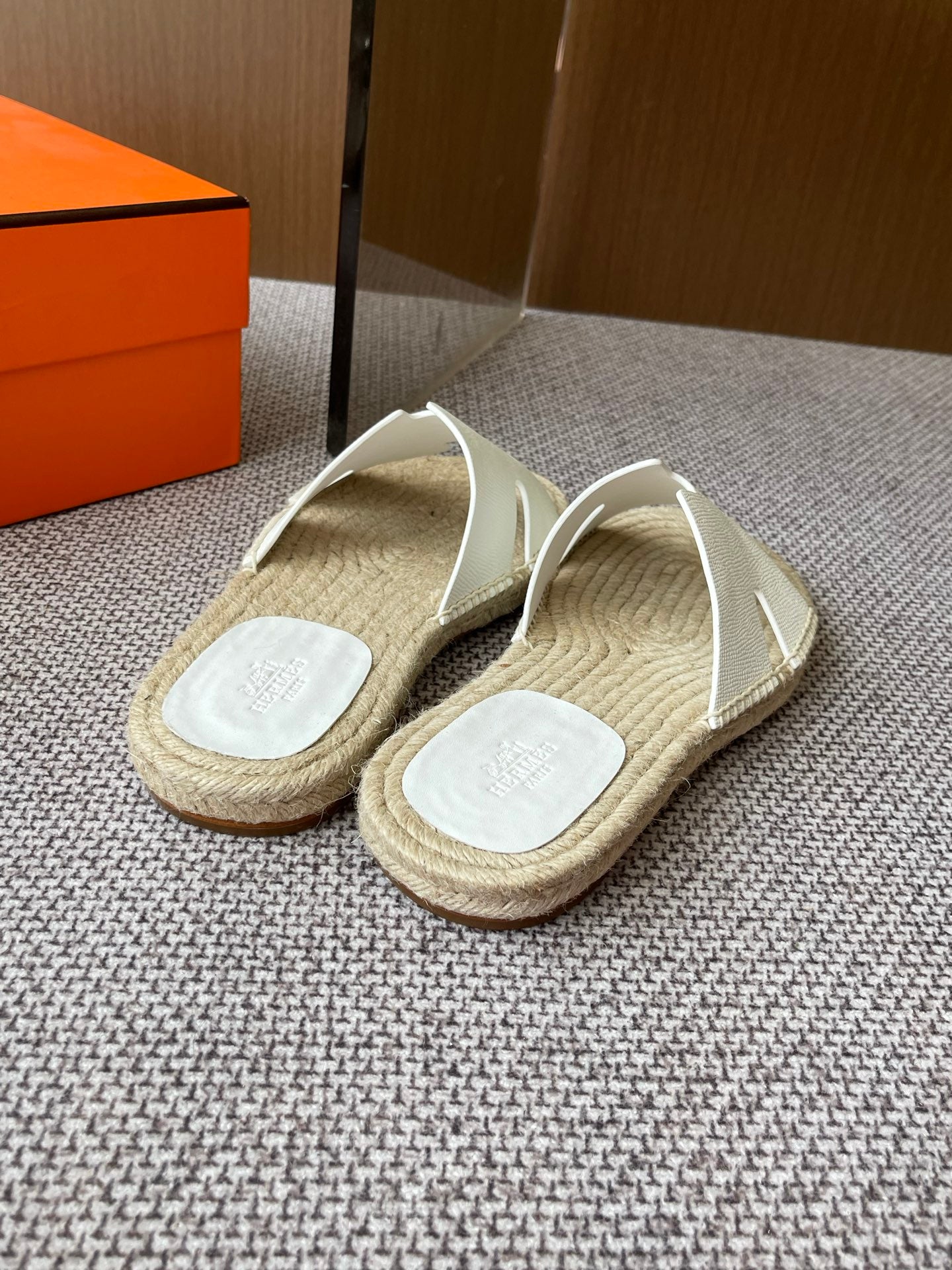 LuxluxHouse Best Quality Women Shoes Hermes