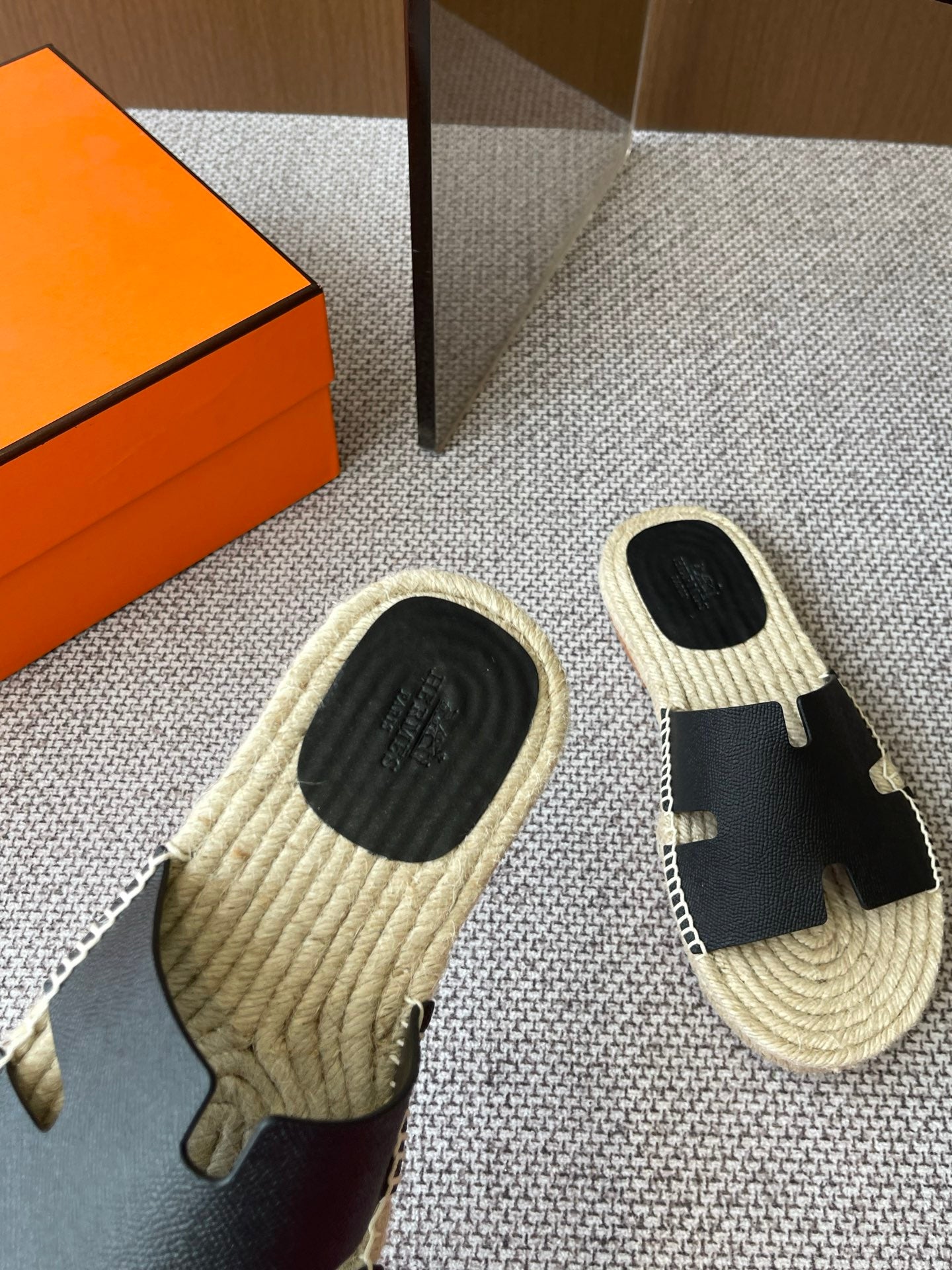 LuxluxHouse Best Quality Women Shoes Hermes