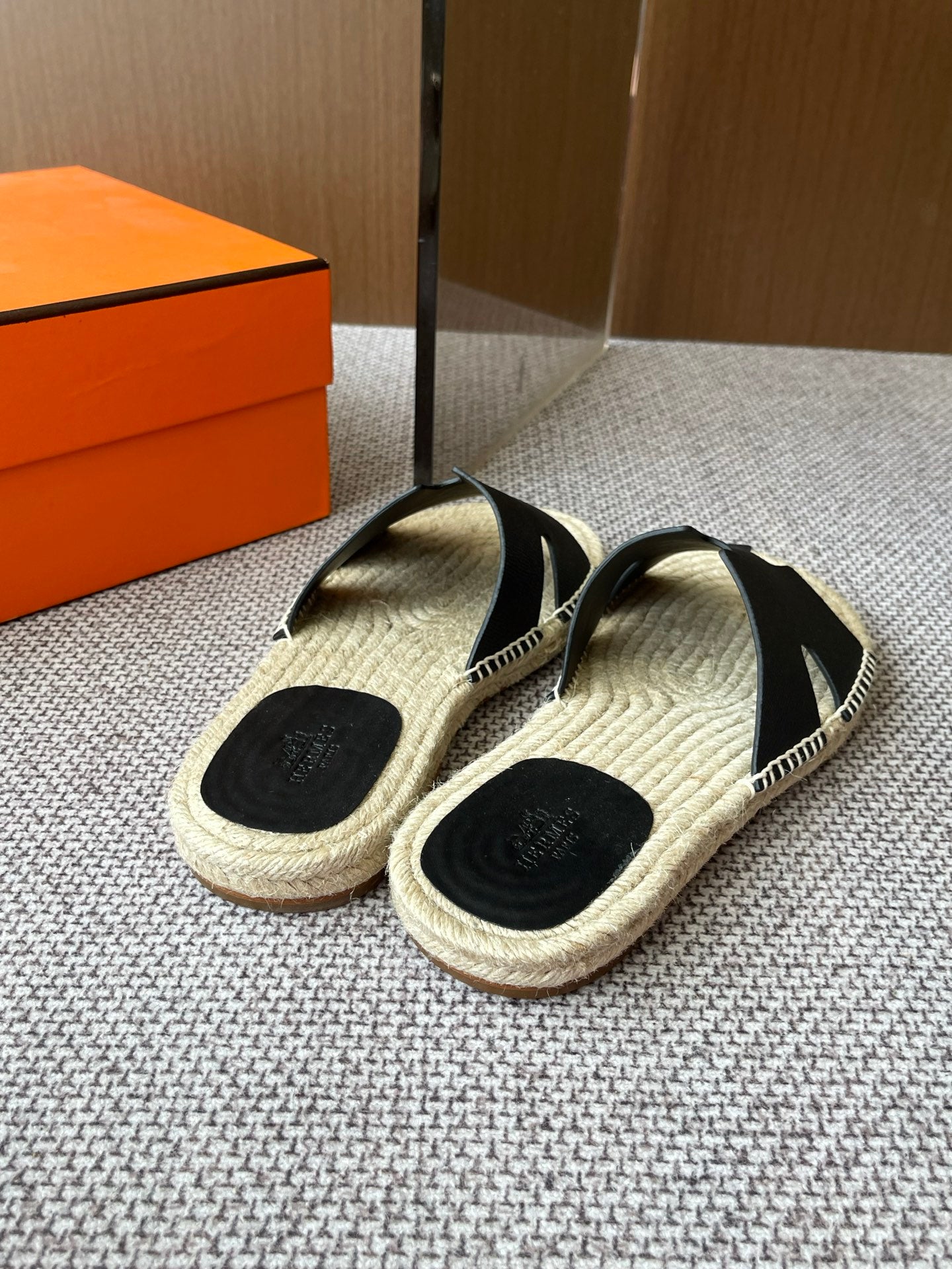 LuxluxHouse Best Quality Women Shoes Hermes