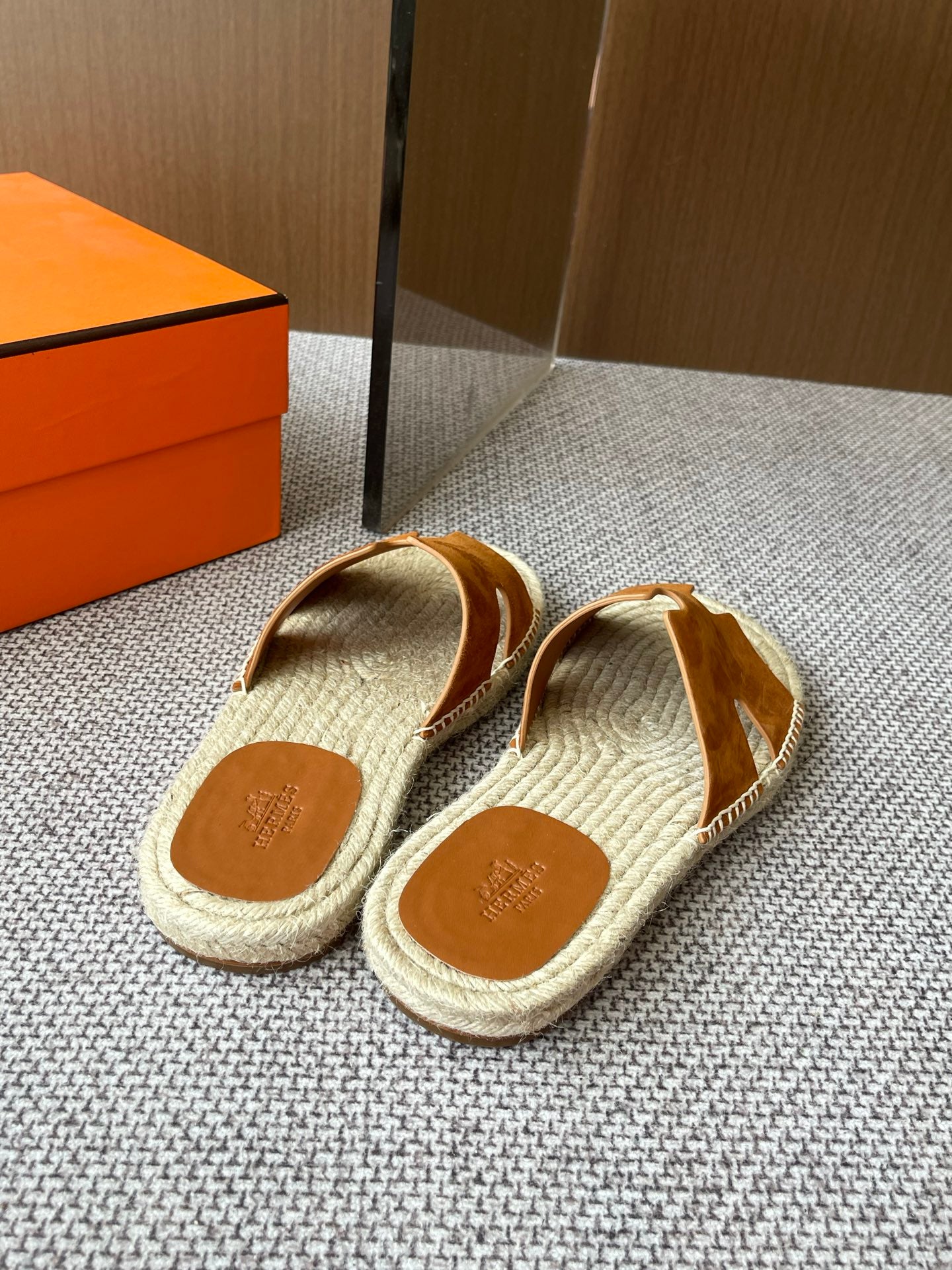 LuxluxHouse Best Quality Women Shoes Hermes