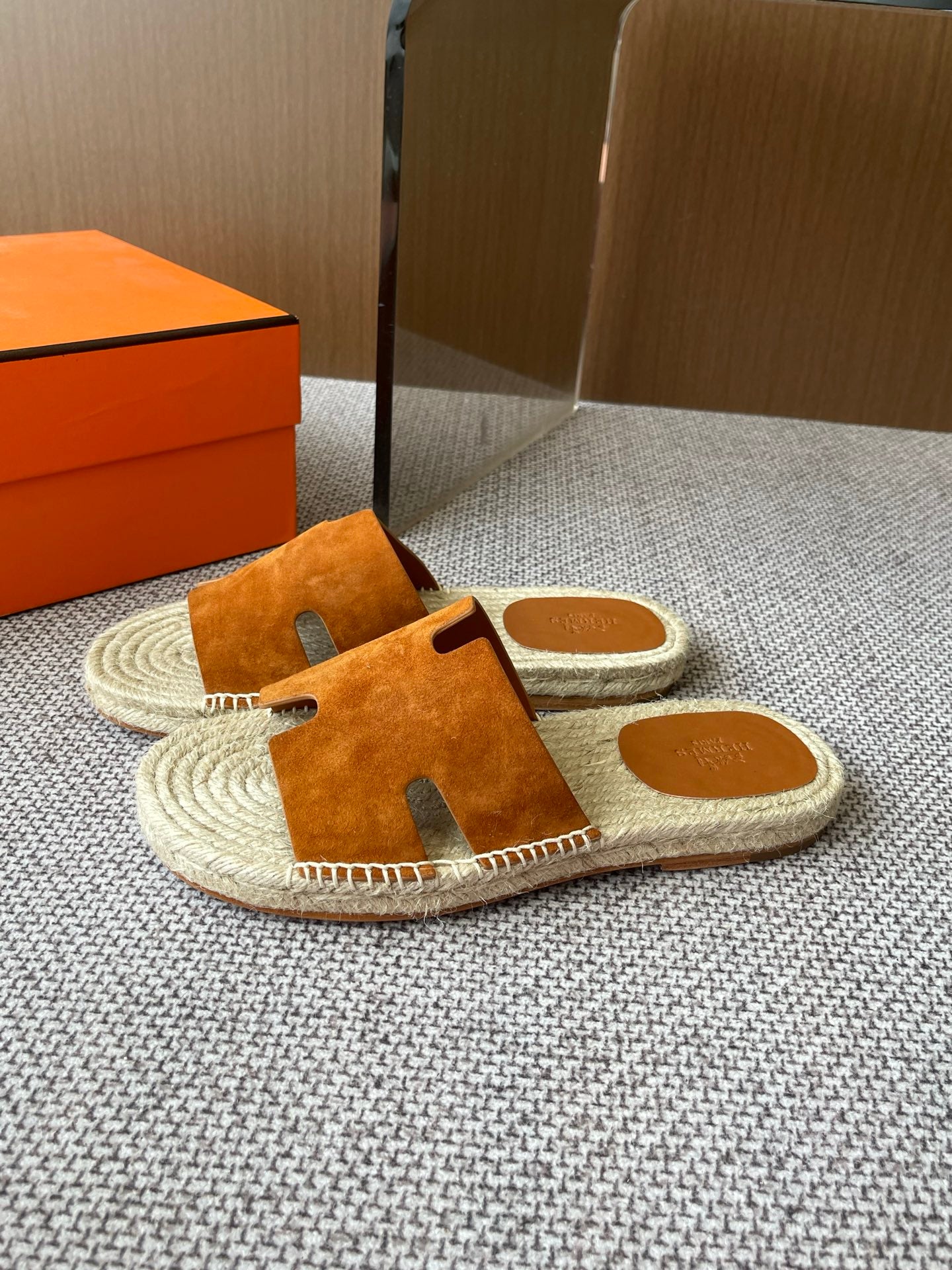 LuxluxHouse Best Quality Women Shoes Hermes