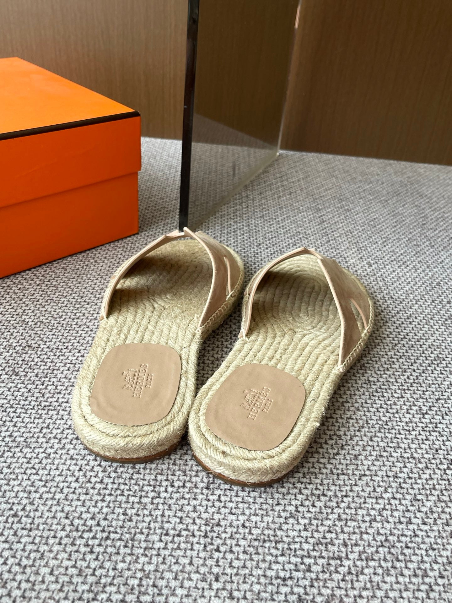LuxluxHouse Best Quality Women Shoes Hermes