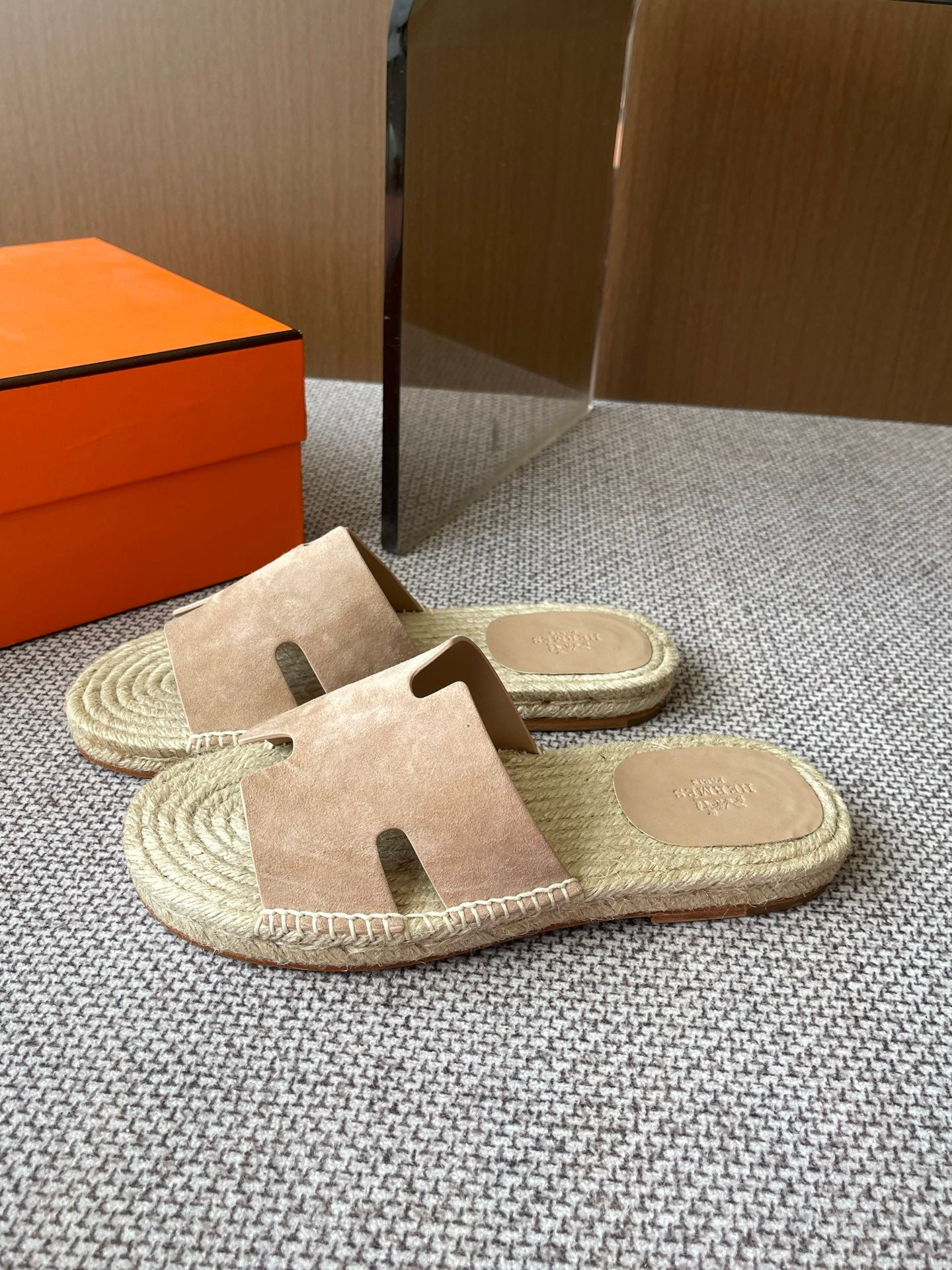 LuxluxHouse Best Quality Women Shoes Hermes