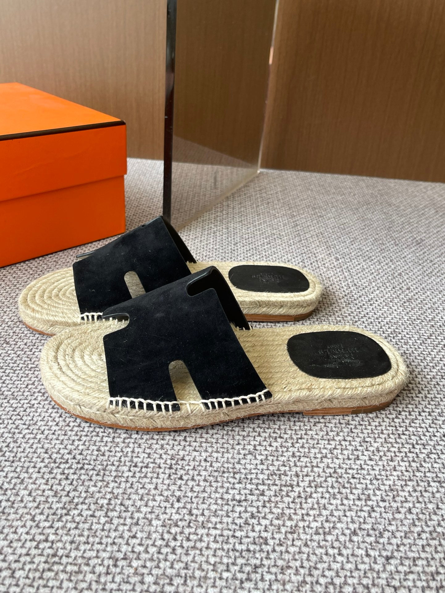 LuxluxHouse Best Quality Women Shoes Hermes