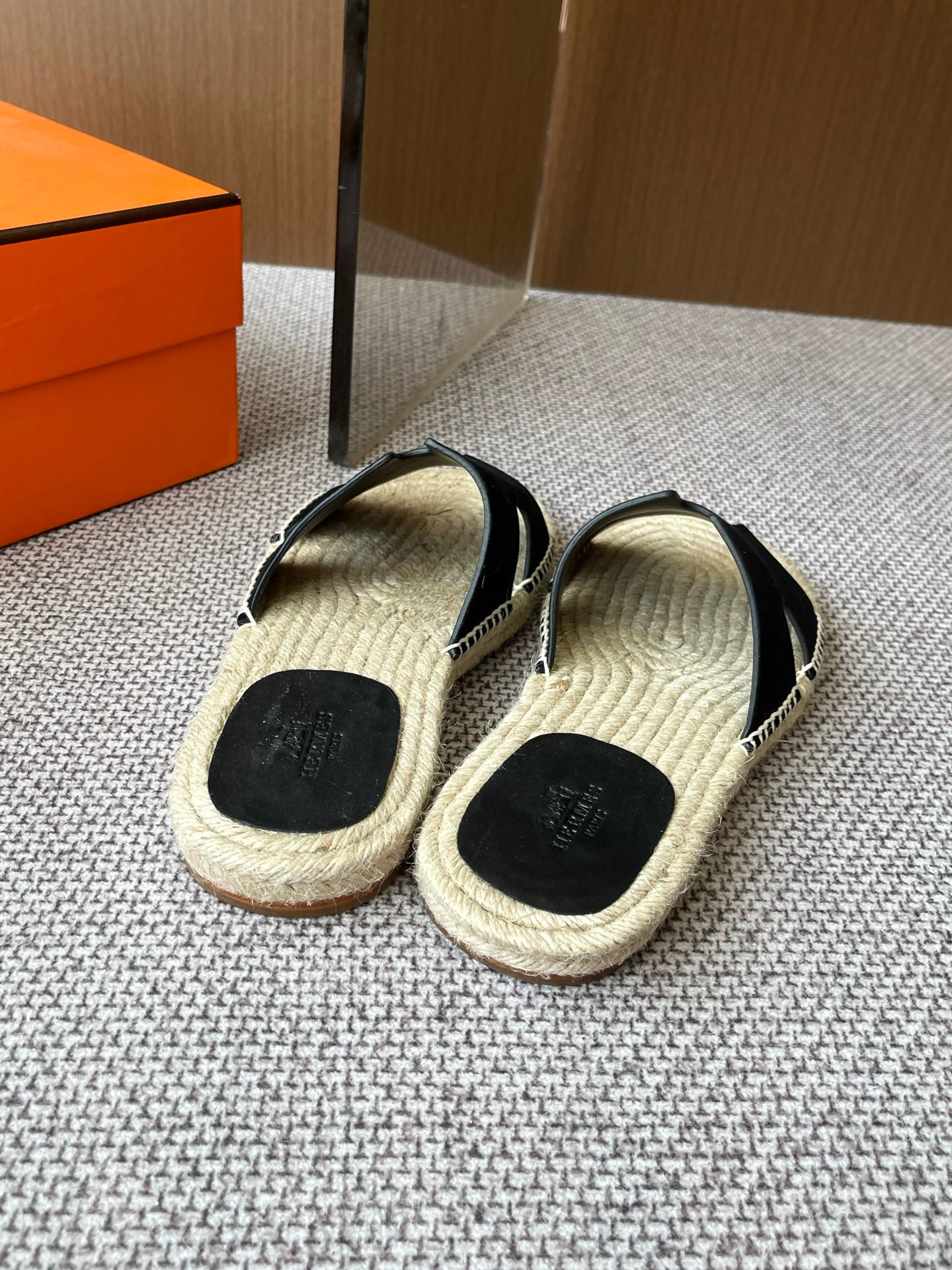 LuxluxHouse Best Quality Women Shoes Hermes