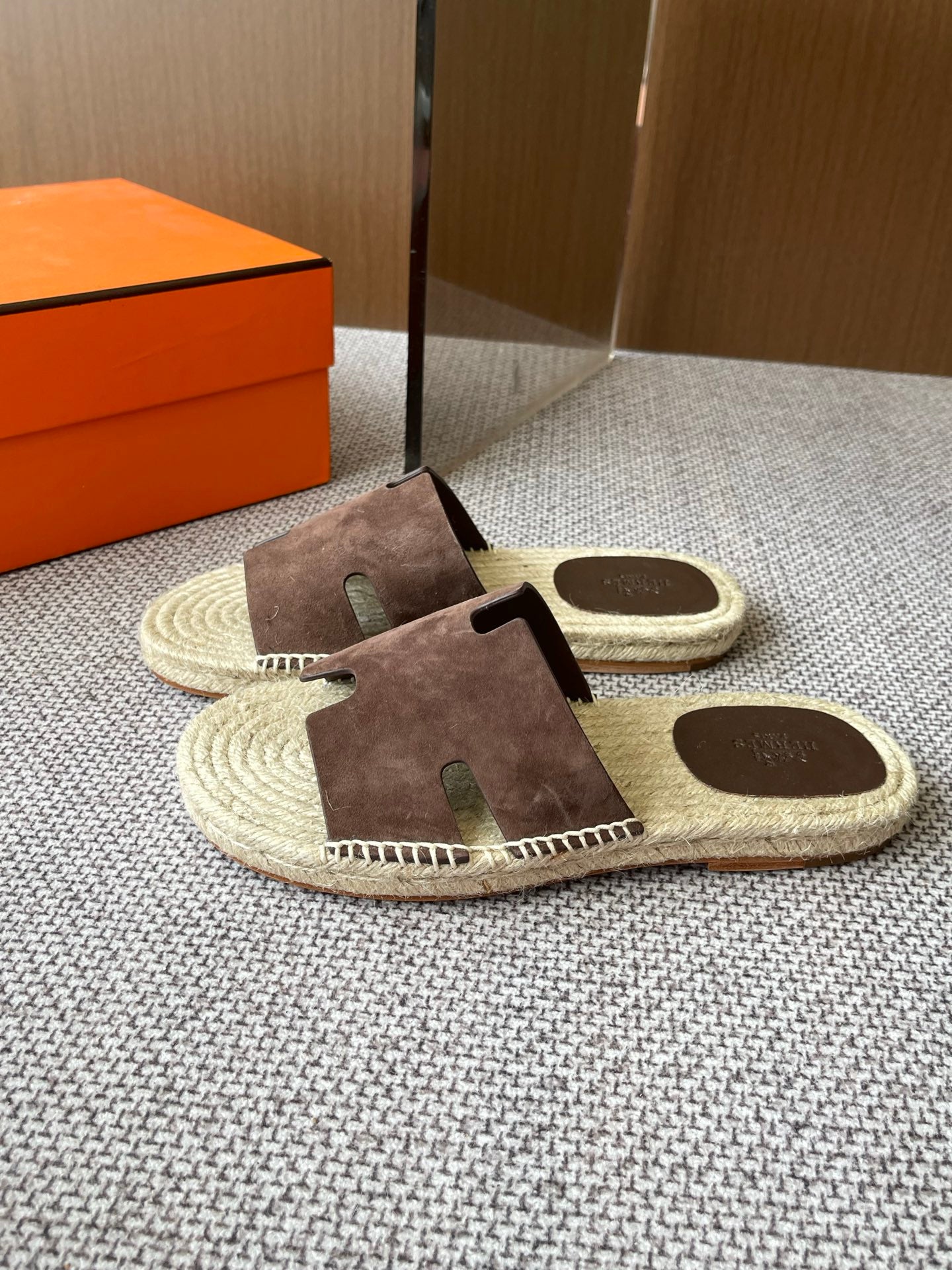 LuxluxHouse Best Quality Women Shoes Hermes