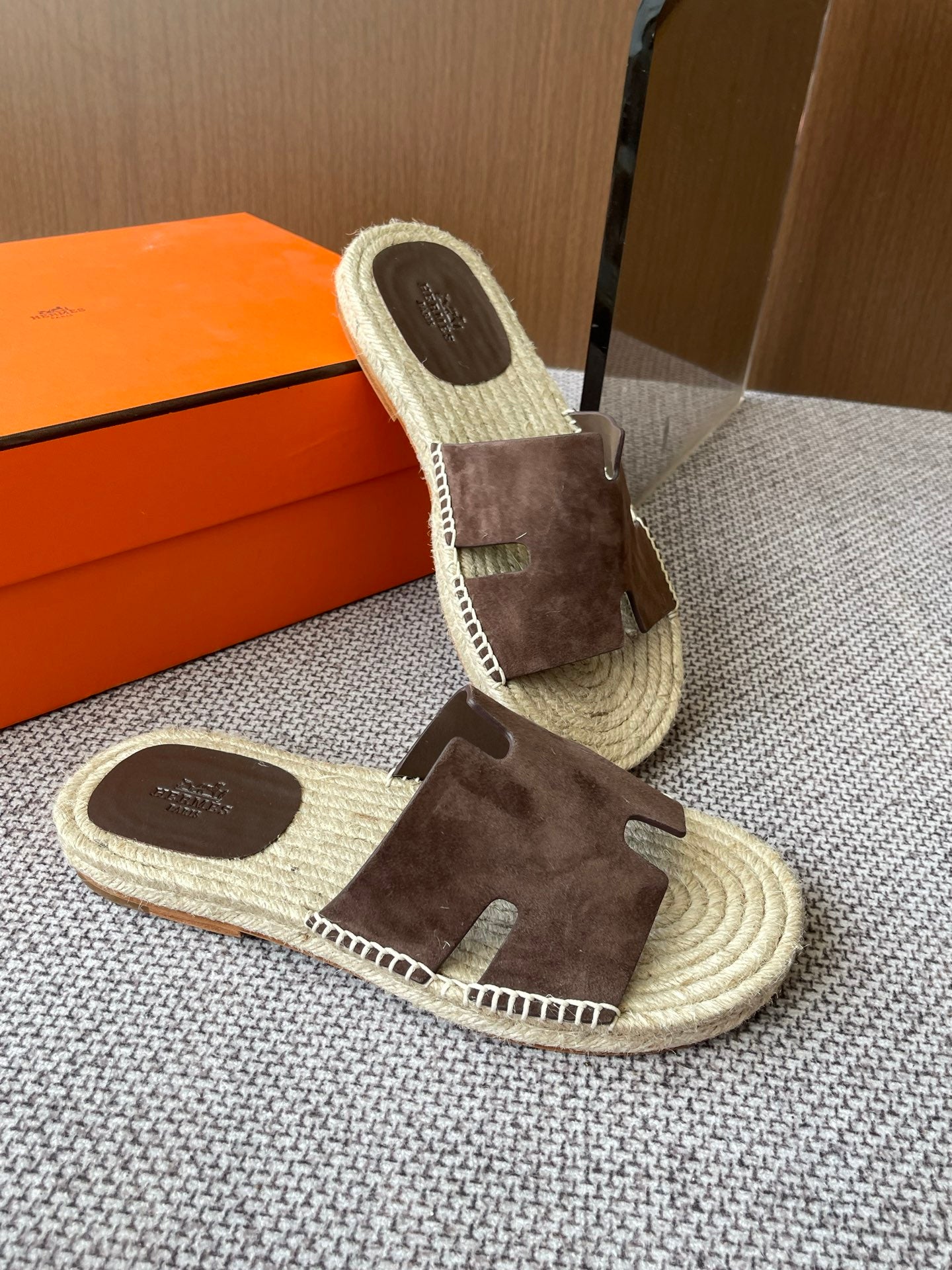 LuxluxHouse Best Quality Women Shoes Hermes