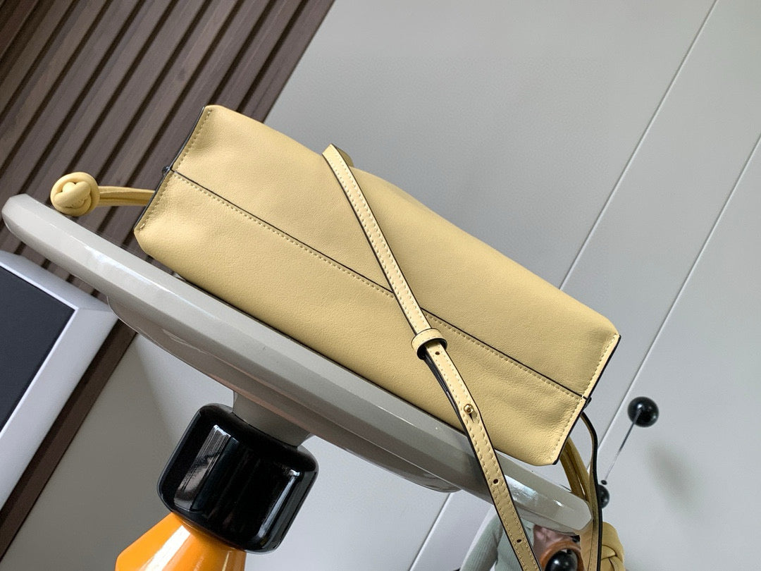 LuxluxHouse Best Quality Bags Loewe