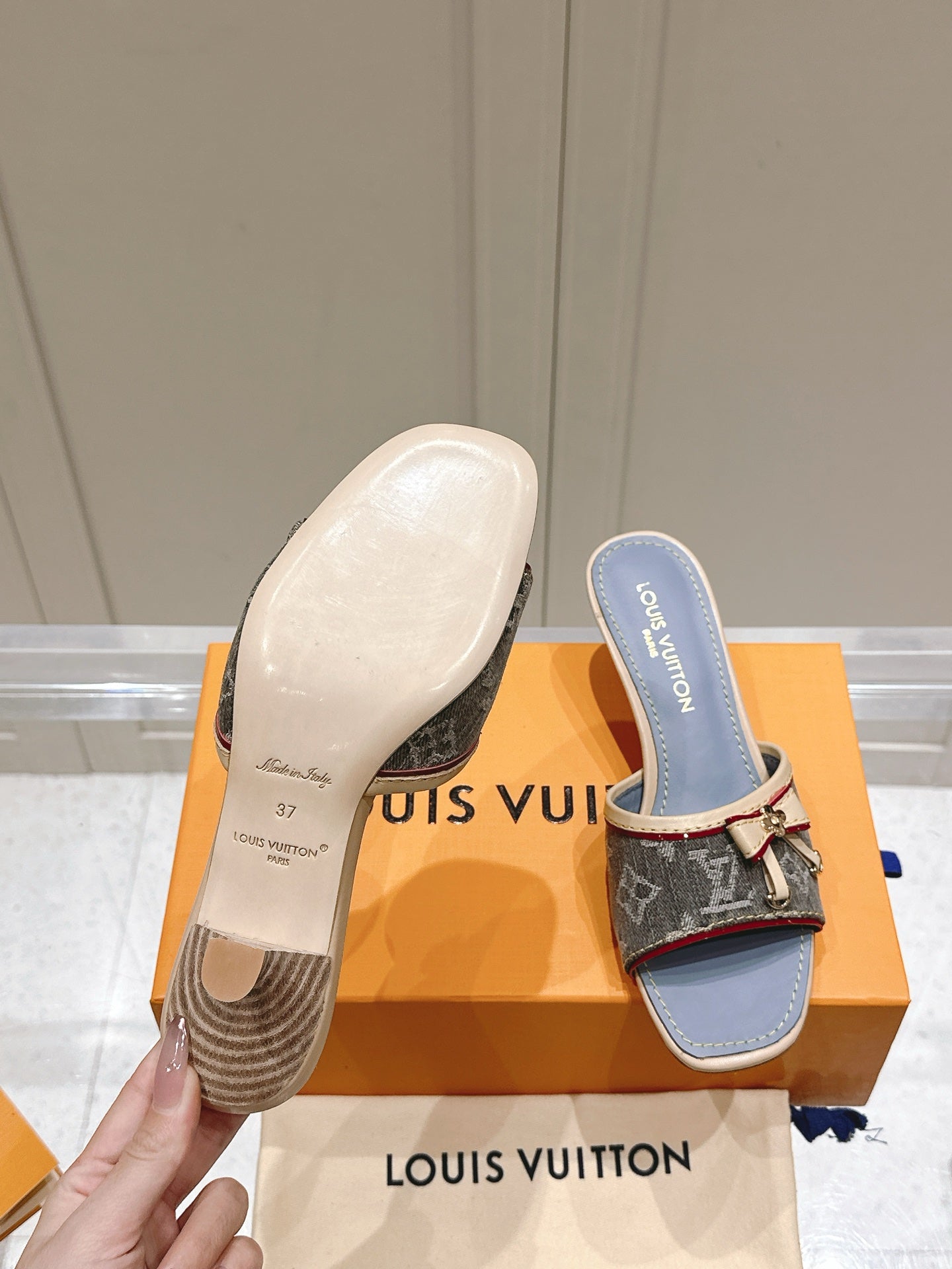 LuxluxHouse Best Quality Women Shoes Louis Vuitton