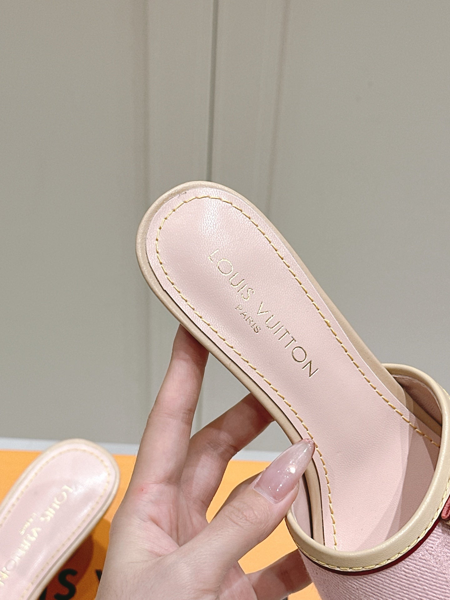 LuxluxHouse Best Quality Women Shoes Louis Vuitton