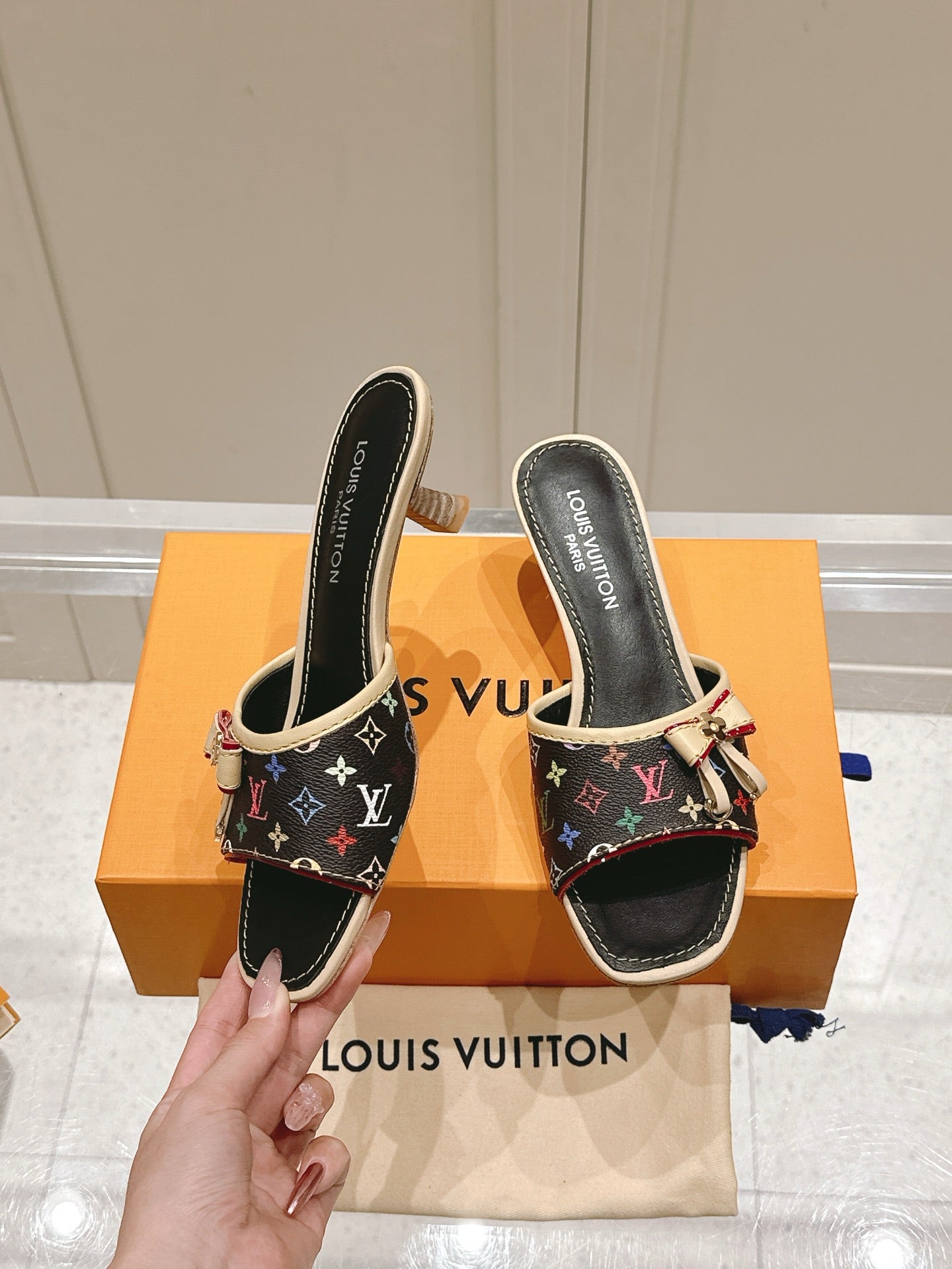 LuxluxHouse Best Quality Women Shoes Louis Vuitton