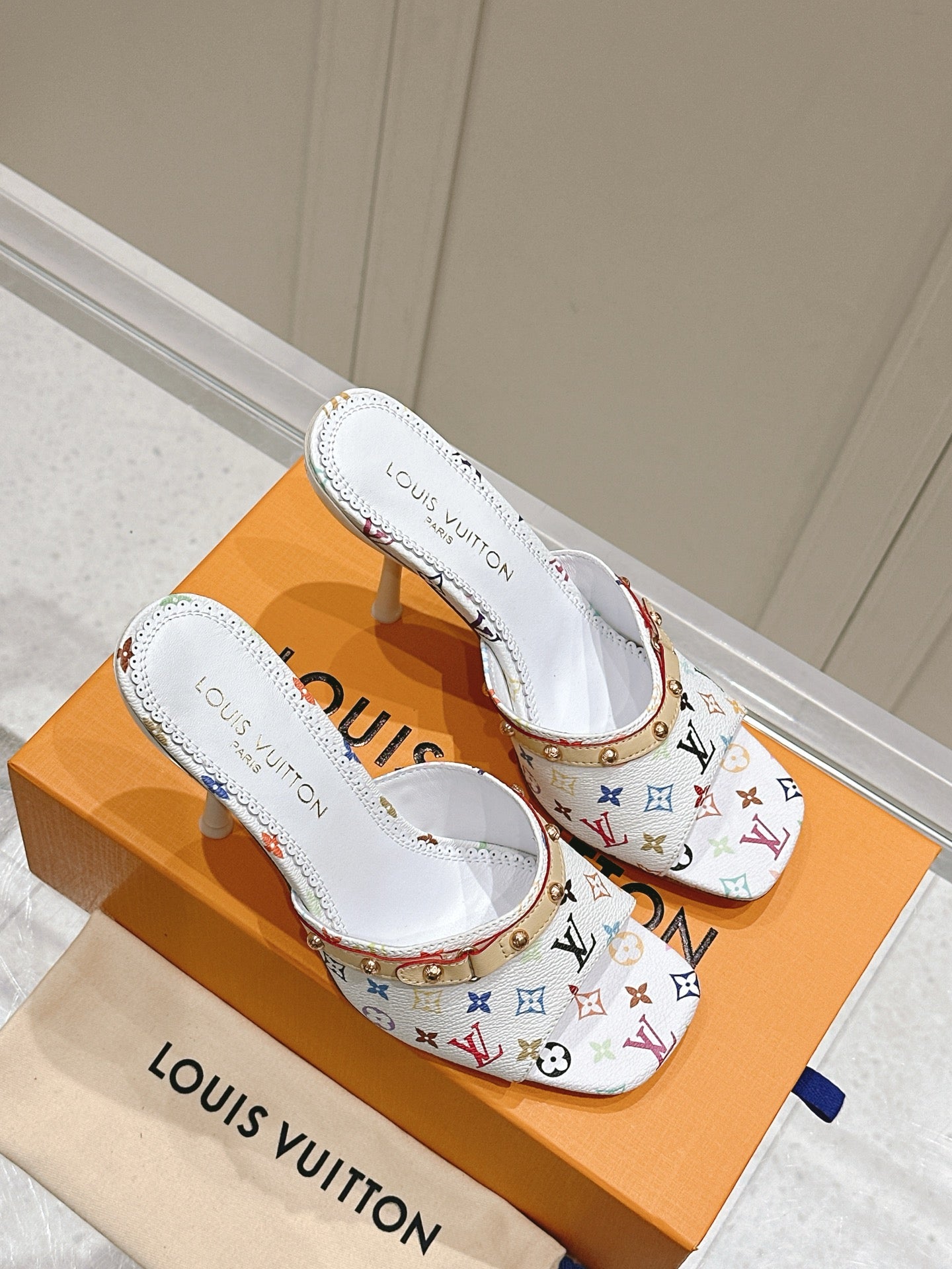 LuxluxHouse Best Quality Women Shoes Louis Vuitton