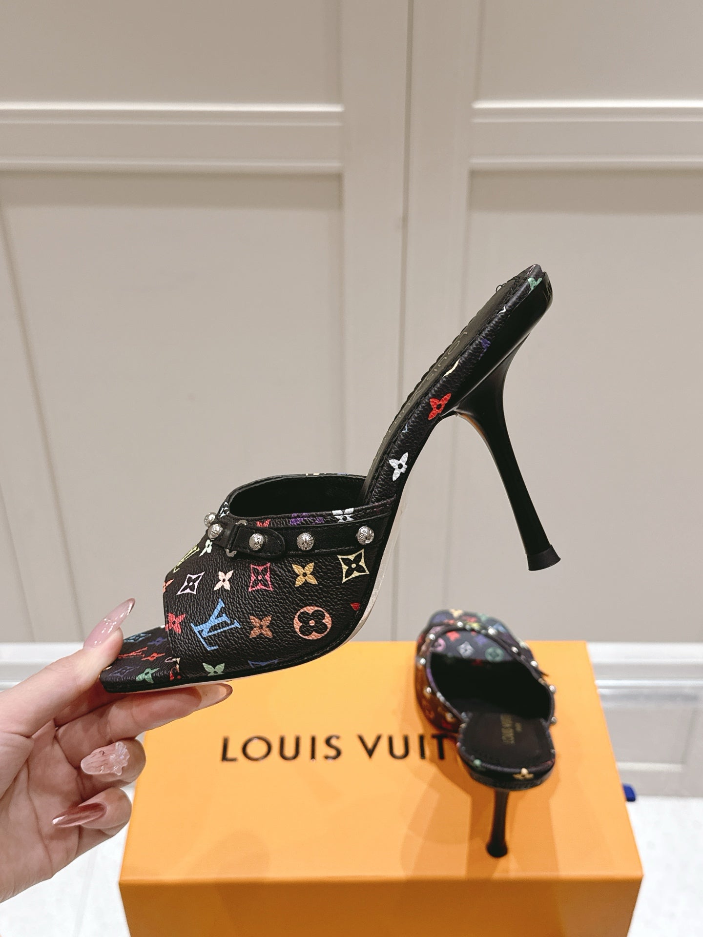 LuxluxHouse Best Quality Women Shoes Louis Vuitton