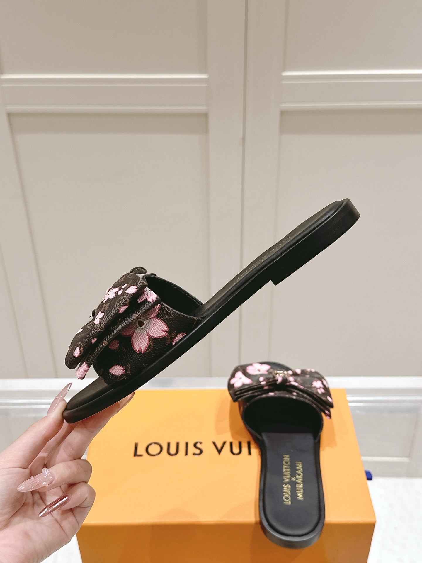 LuxluxHouse Best Quality Women Shoes Louis Vuitton