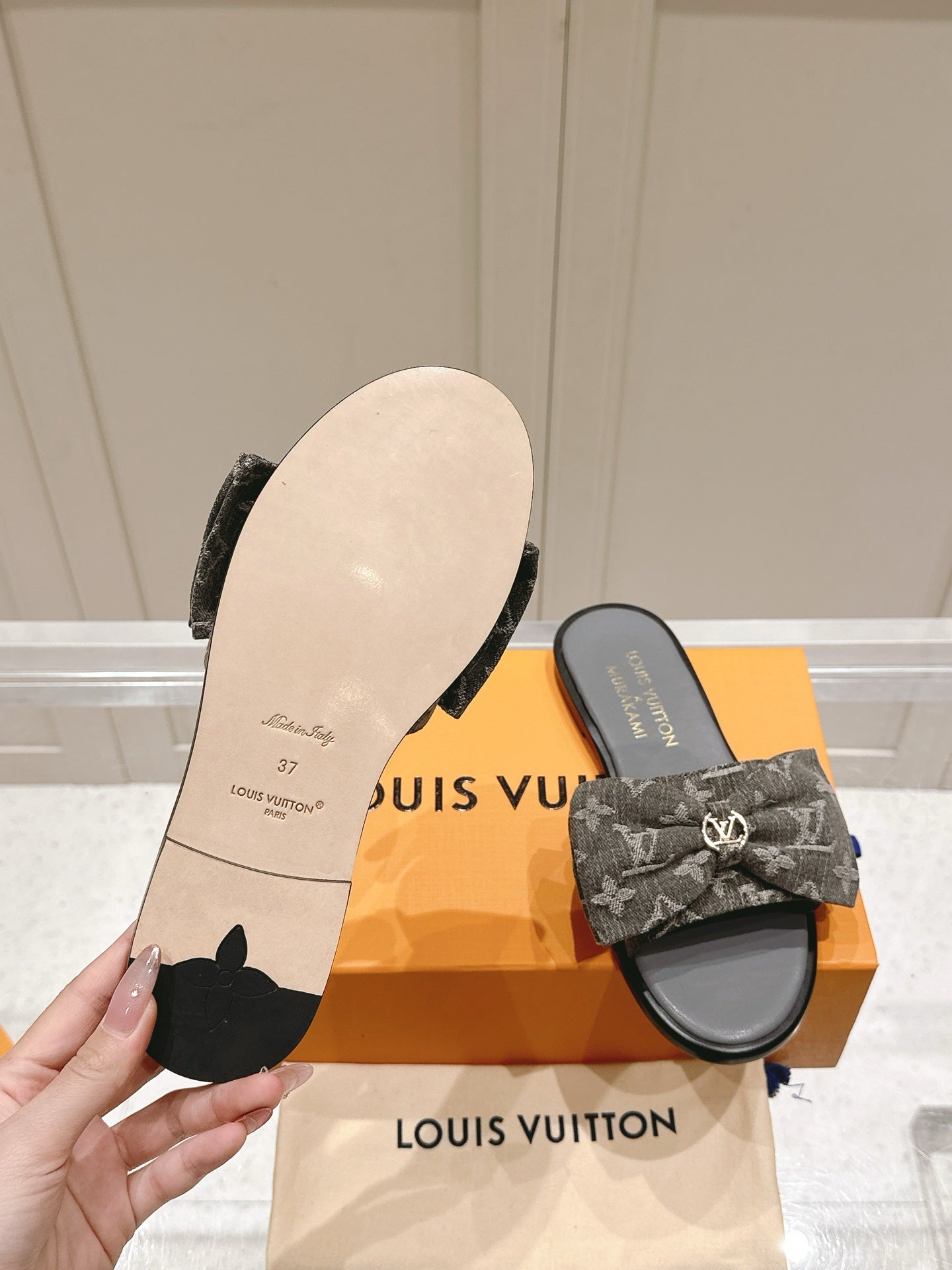 LuxluxHouse Best Quality Women Shoes Louis Vuitton