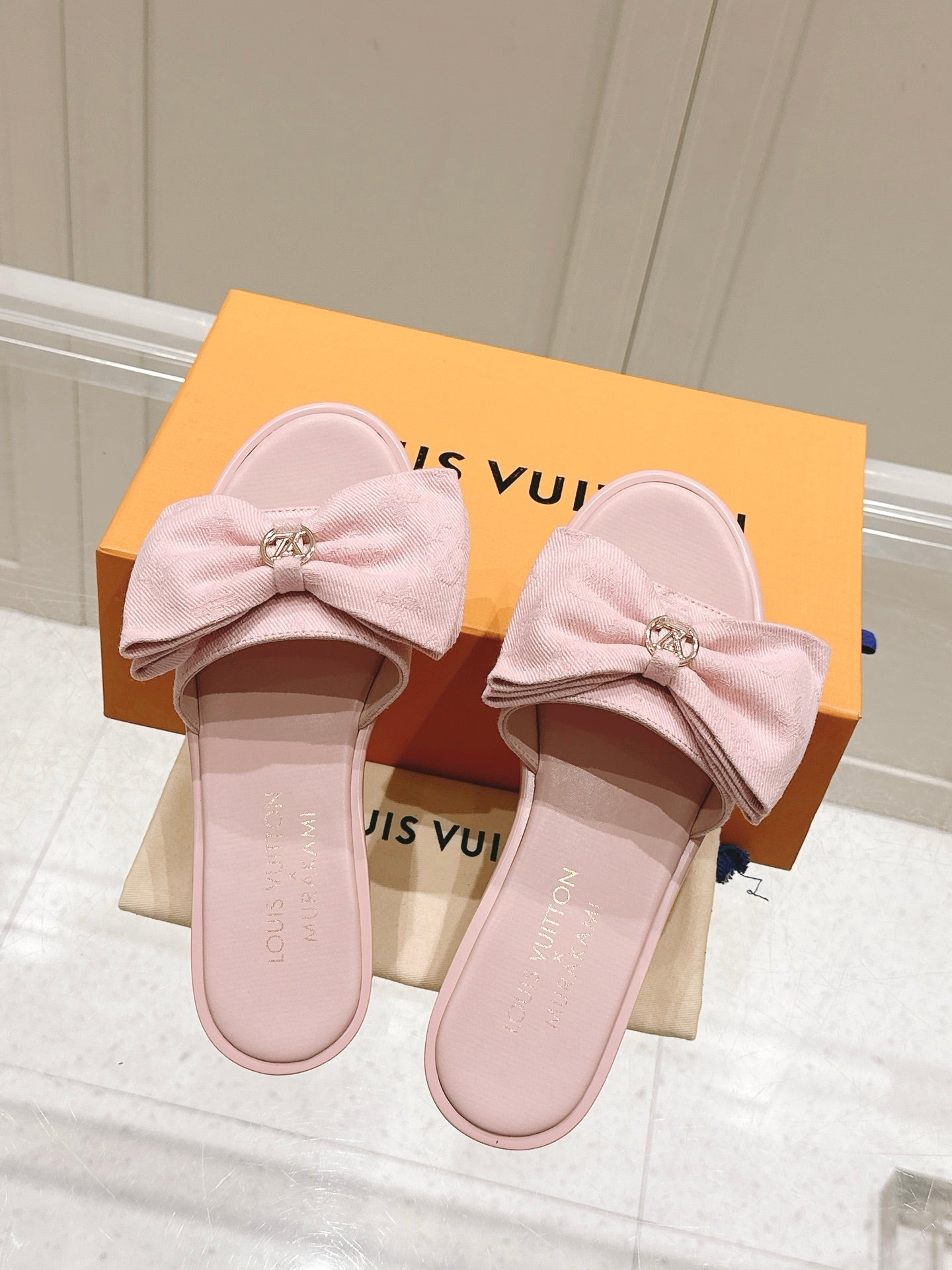 LuxluxHouse Best Quality Women Shoes Louis Vuitton