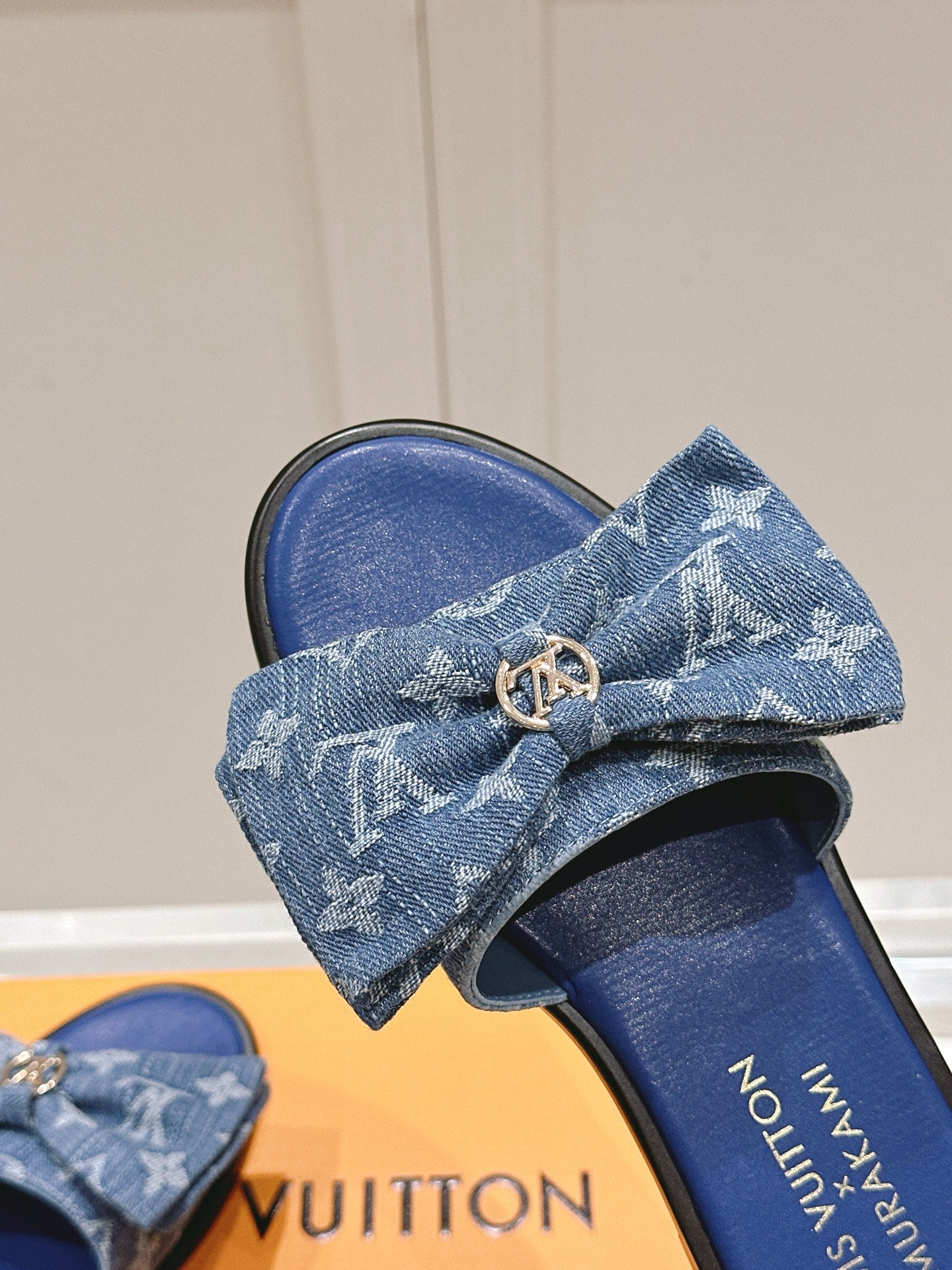 LuxluxHouse Best Quality Women Shoes Louis Vuitton