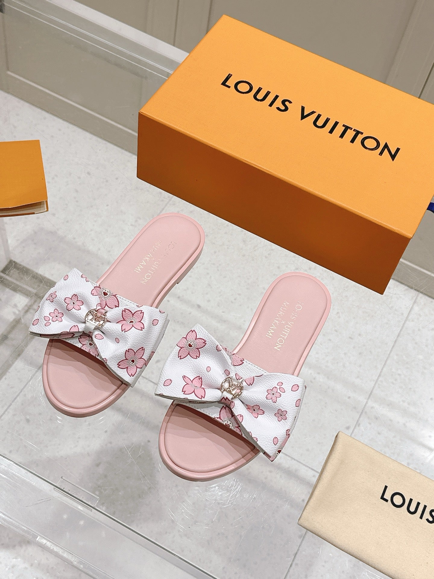 LuxluxHouse Best Quality Women Shoes Louis Vuitton