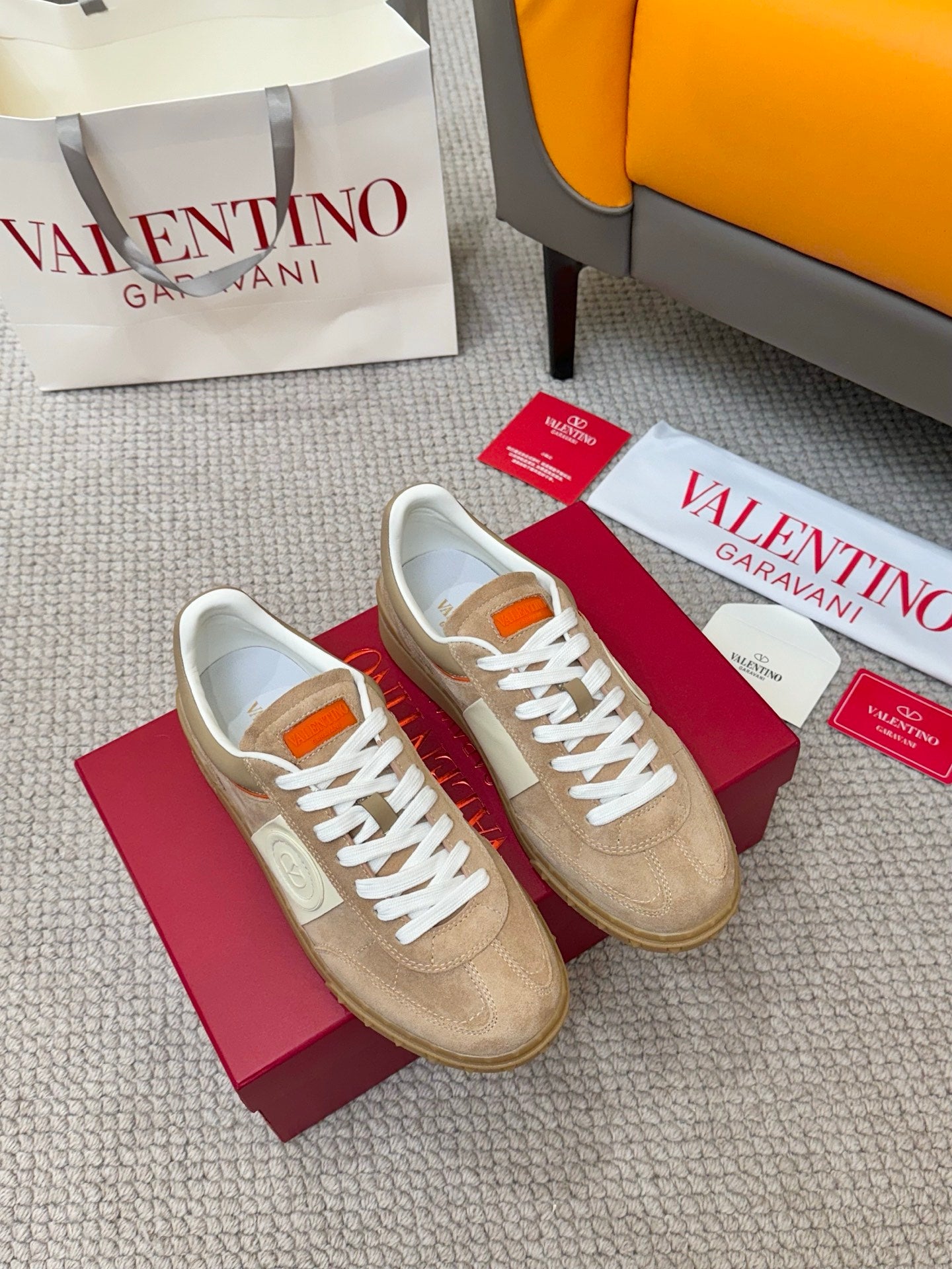 LuxluxHouse Best Quality Shoes Valentino