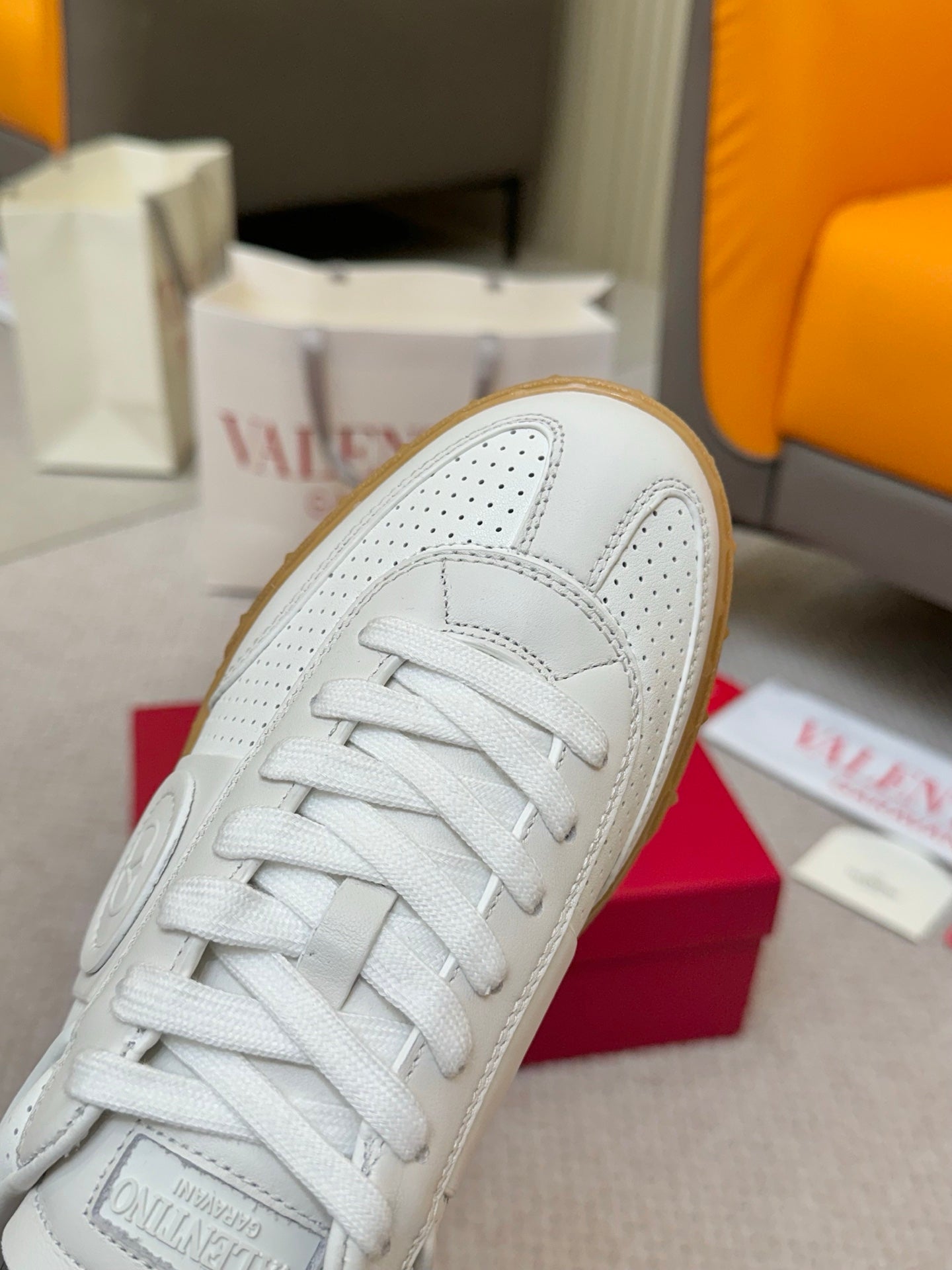 LuxluxHouse Best Quality Shoes Valentino