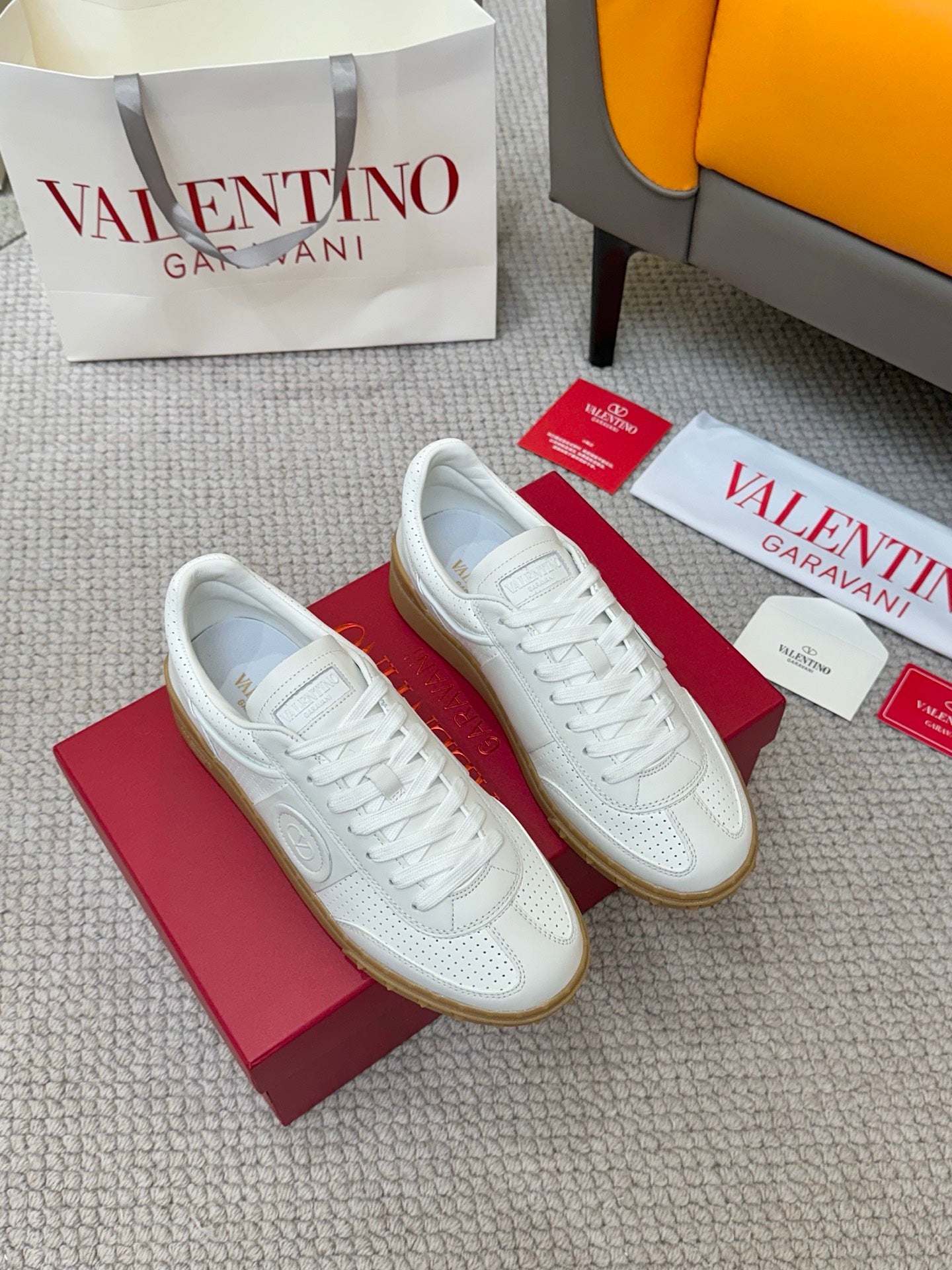 LuxluxHouse Best Quality Shoes Valentino