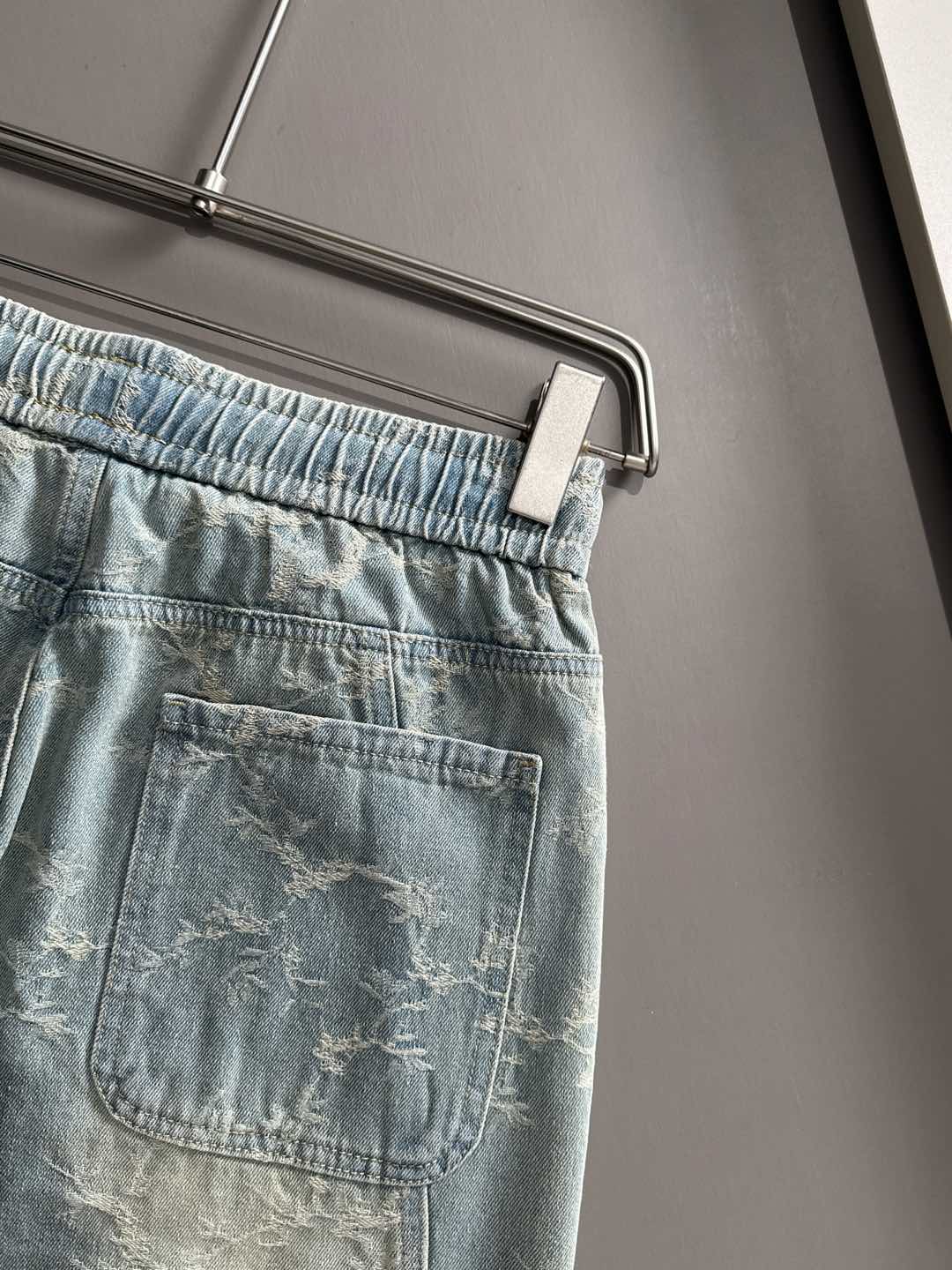 LuxluxHouse Best Quality Clothes Pants Moncler