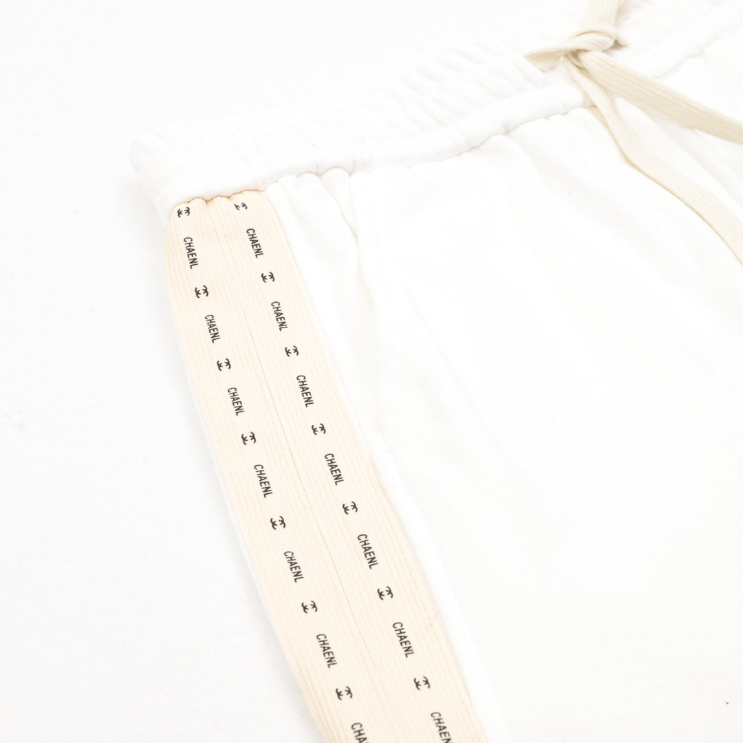 LuxluxHouse Best Quality Clothes Pants Chanel & Maison Margiela