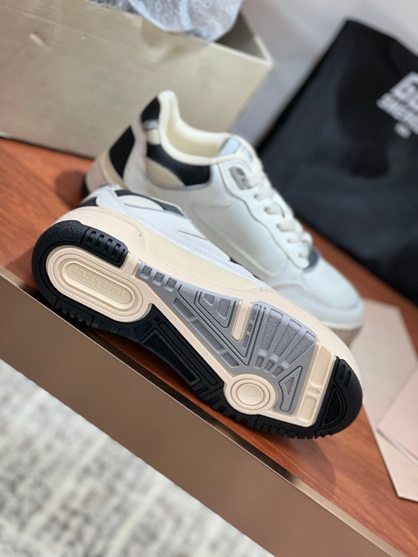 LuxluxHouse Best Quality Shoes Golden Goose