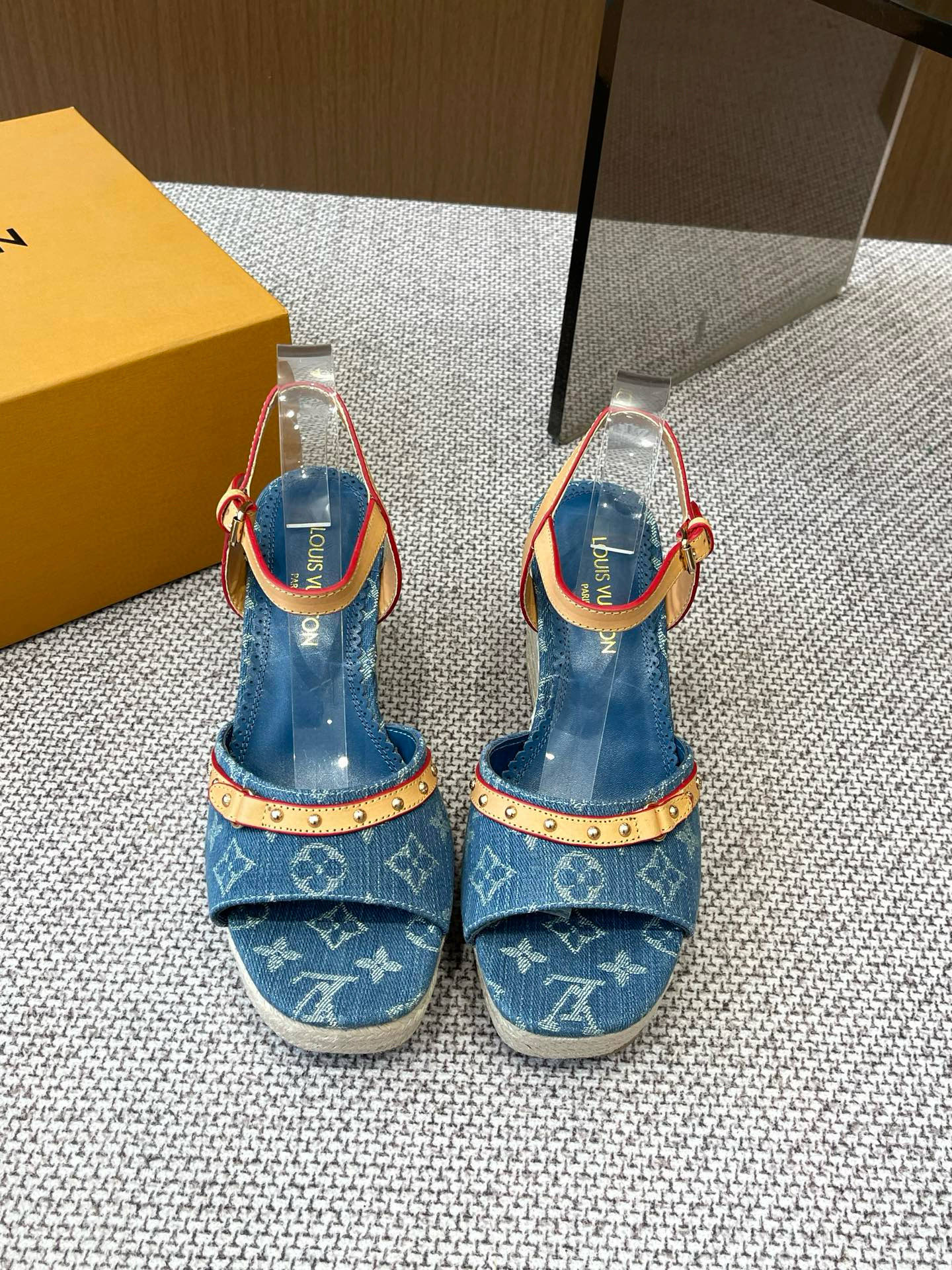 LuxluxHouse Best Quality Women Shoes Louis Vuitton