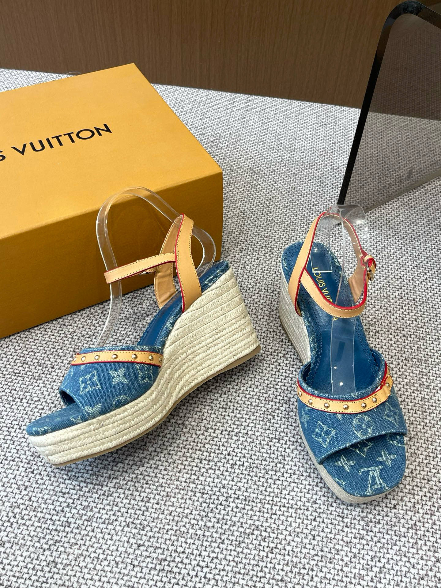 LuxluxHouse Best Quality Women Shoes Louis Vuitton