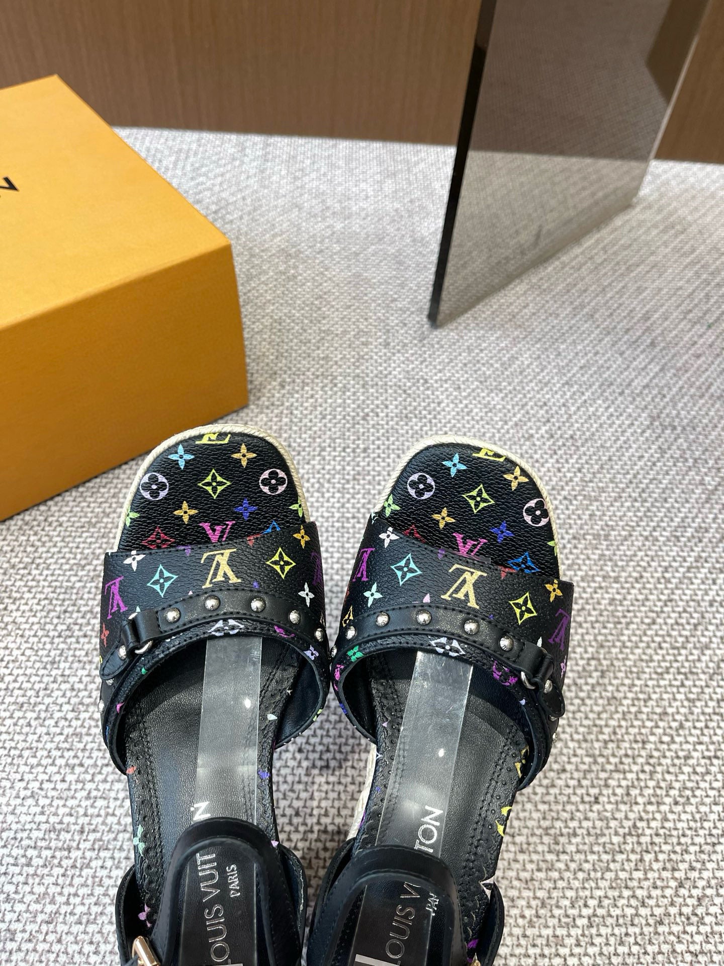 LuxluxHouse Best Quality Women Shoes Louis Vuitton