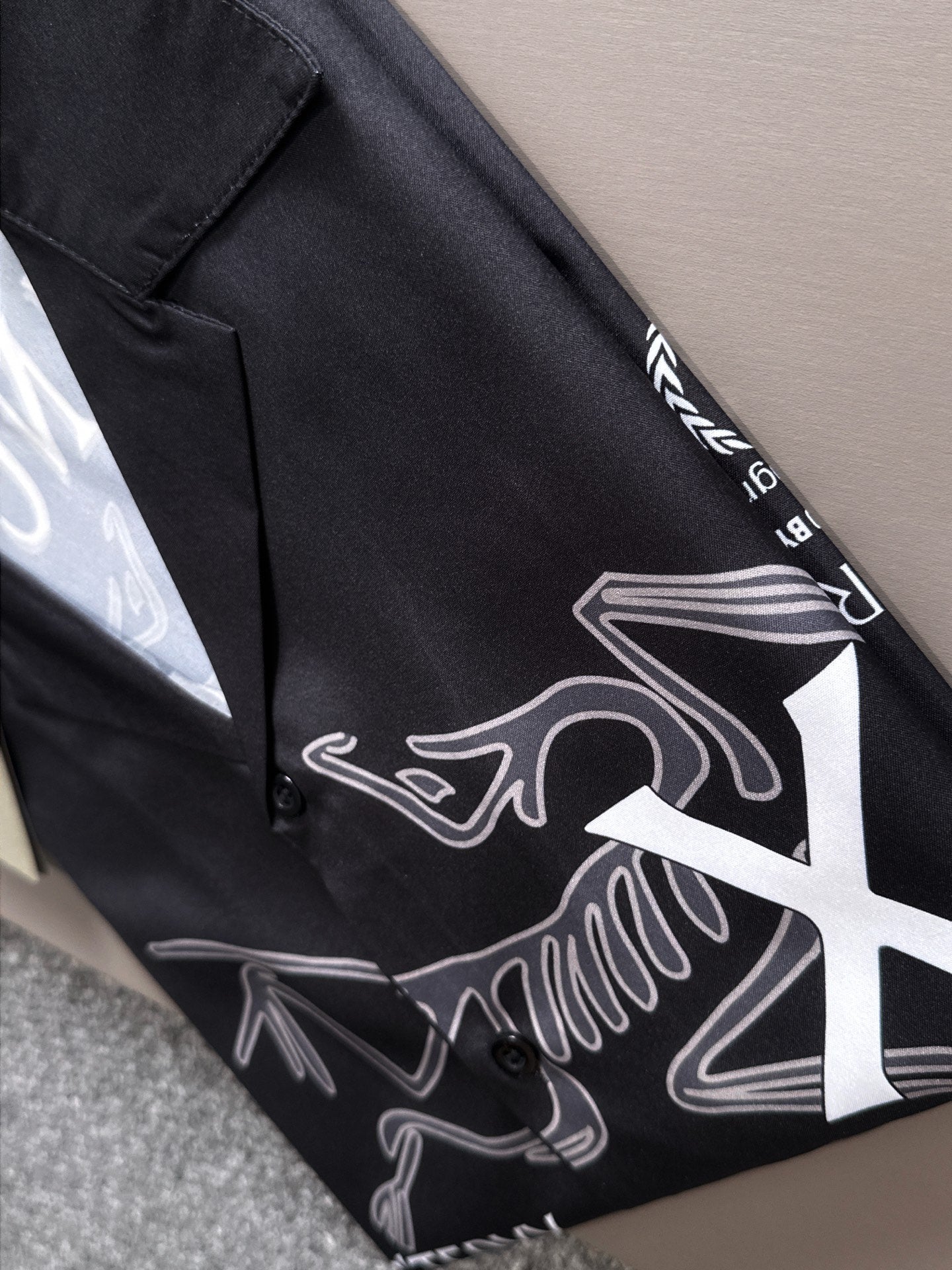 LuxluxHouse Best Quality Clothes Shirts&Polo Arcteryx