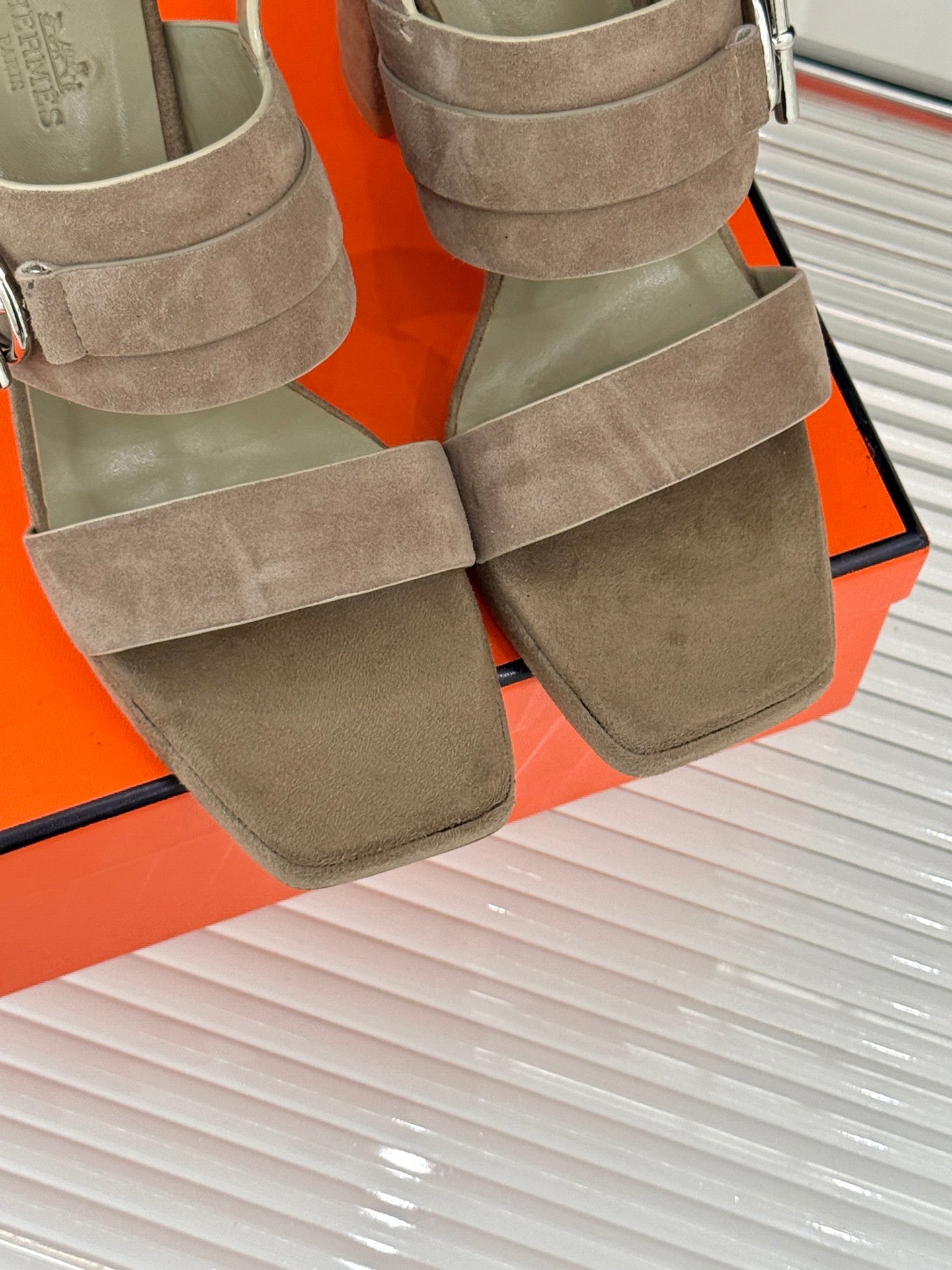 LuxluxHouse Best Quality Women Shoes Hermes