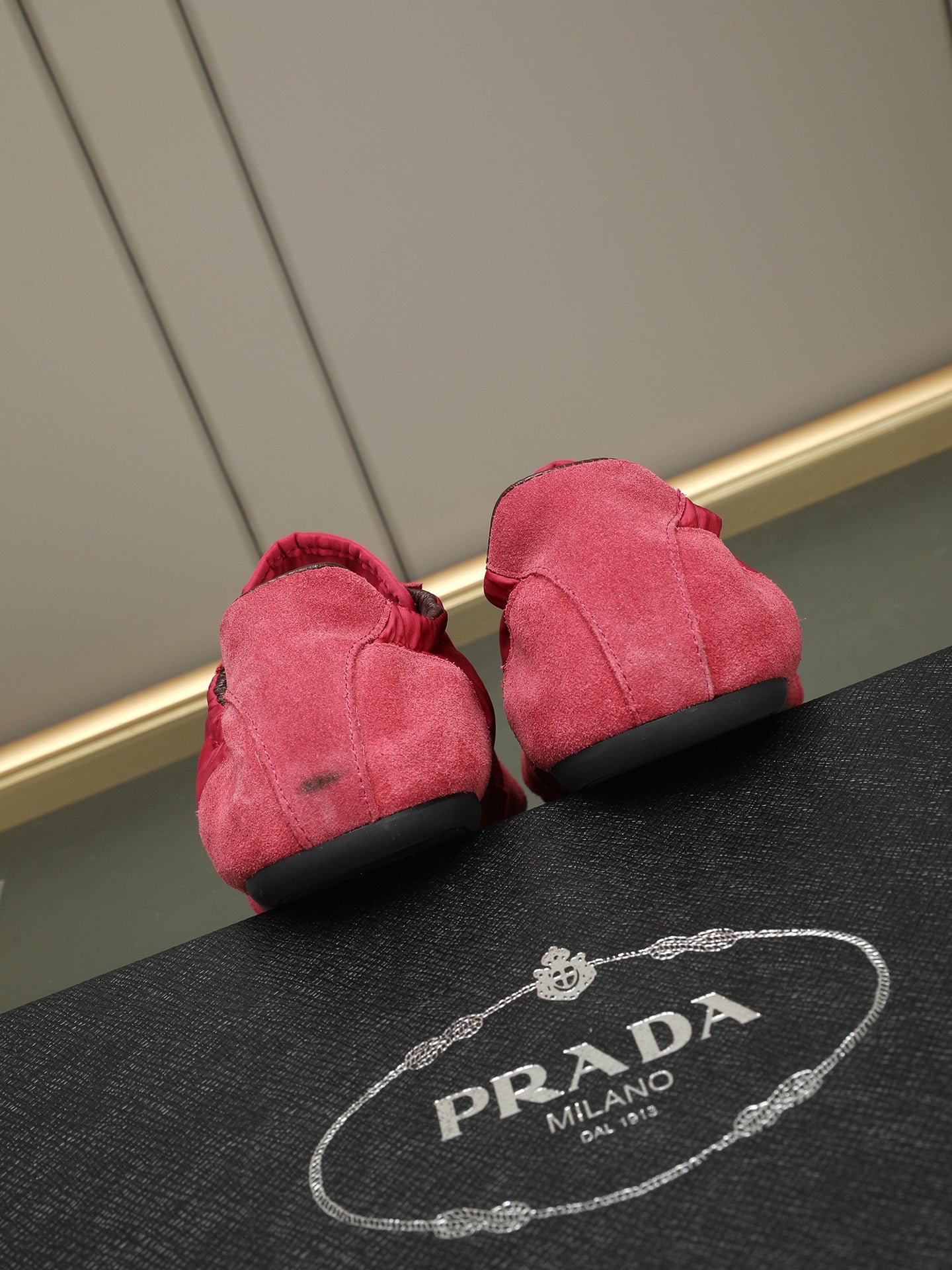 LuxluxHouse Best Quality Shoes Prada