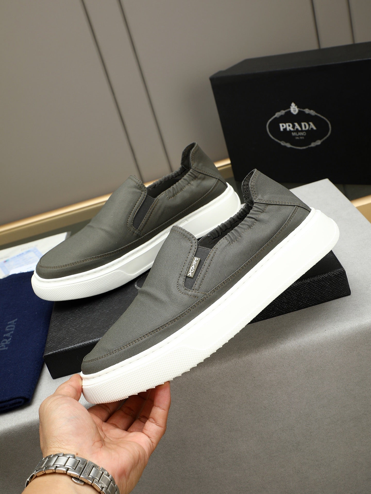 LuxluxHouse Best Quality Shoes Prada