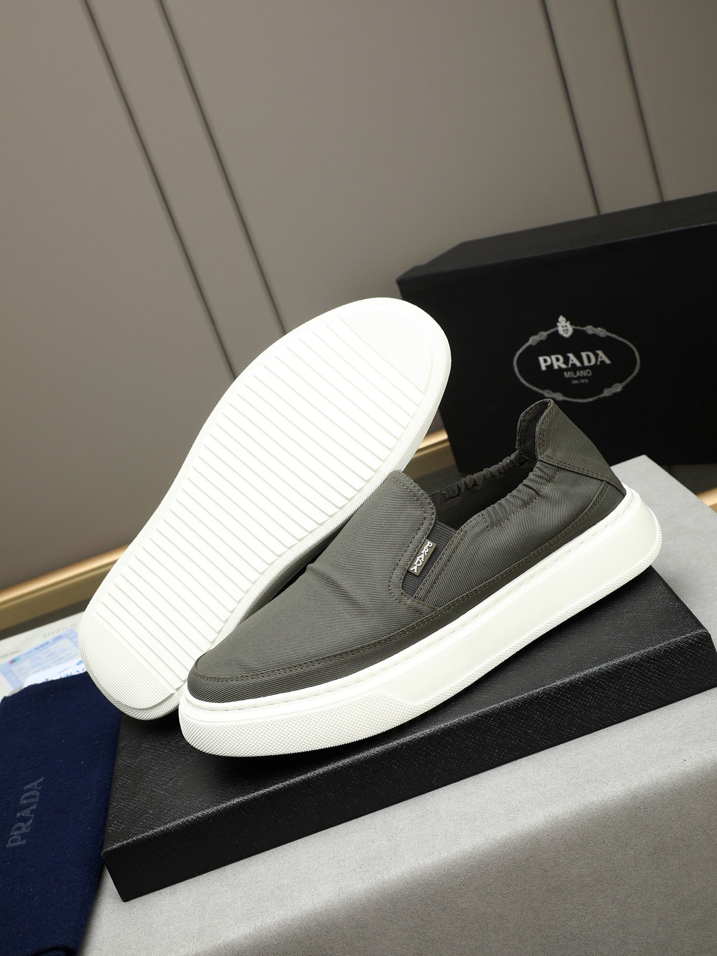 LuxluxHouse Best Quality Shoes Prada