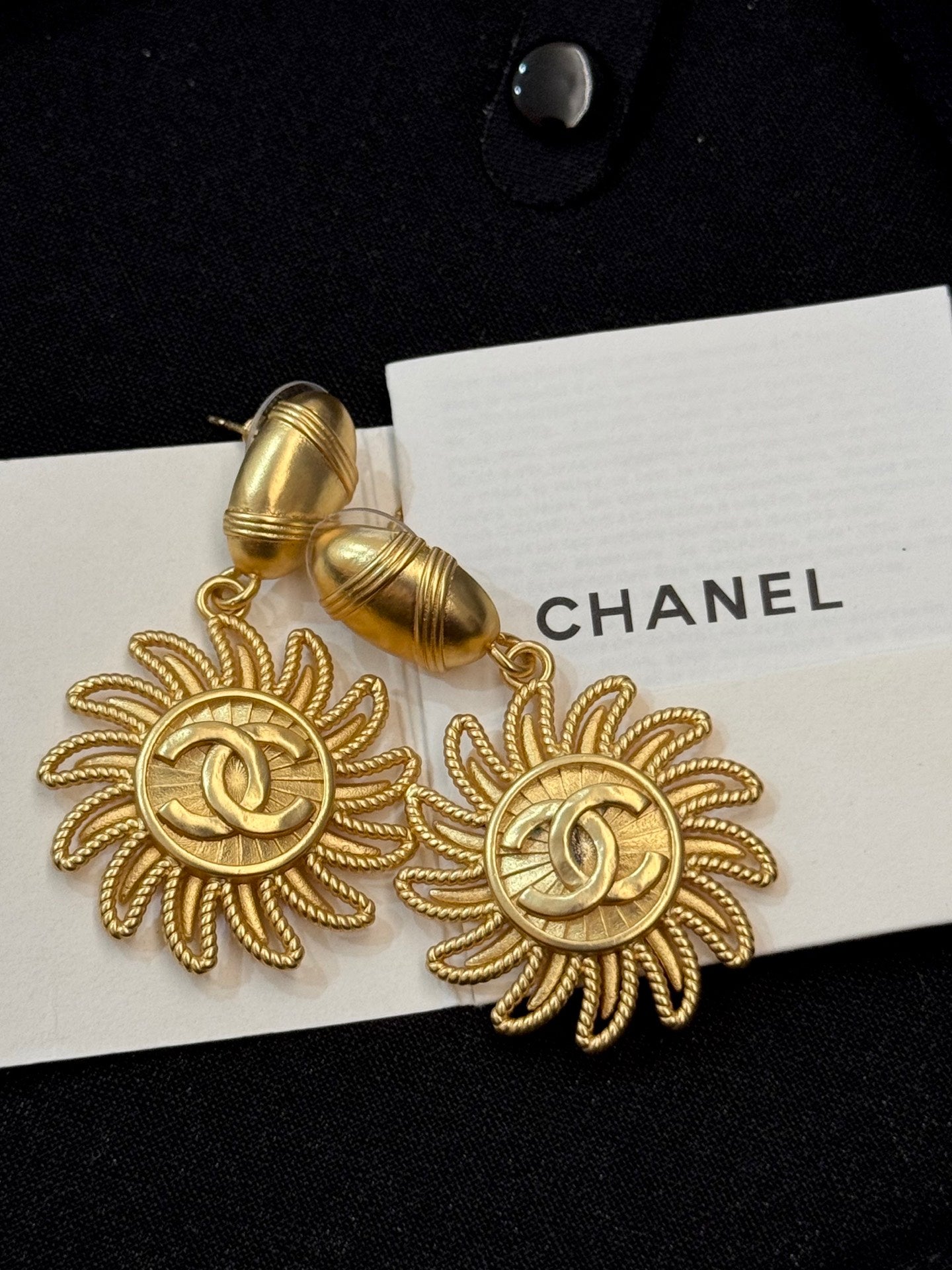 LuxluxHouse Low Price And High Quality Accessories Chanel