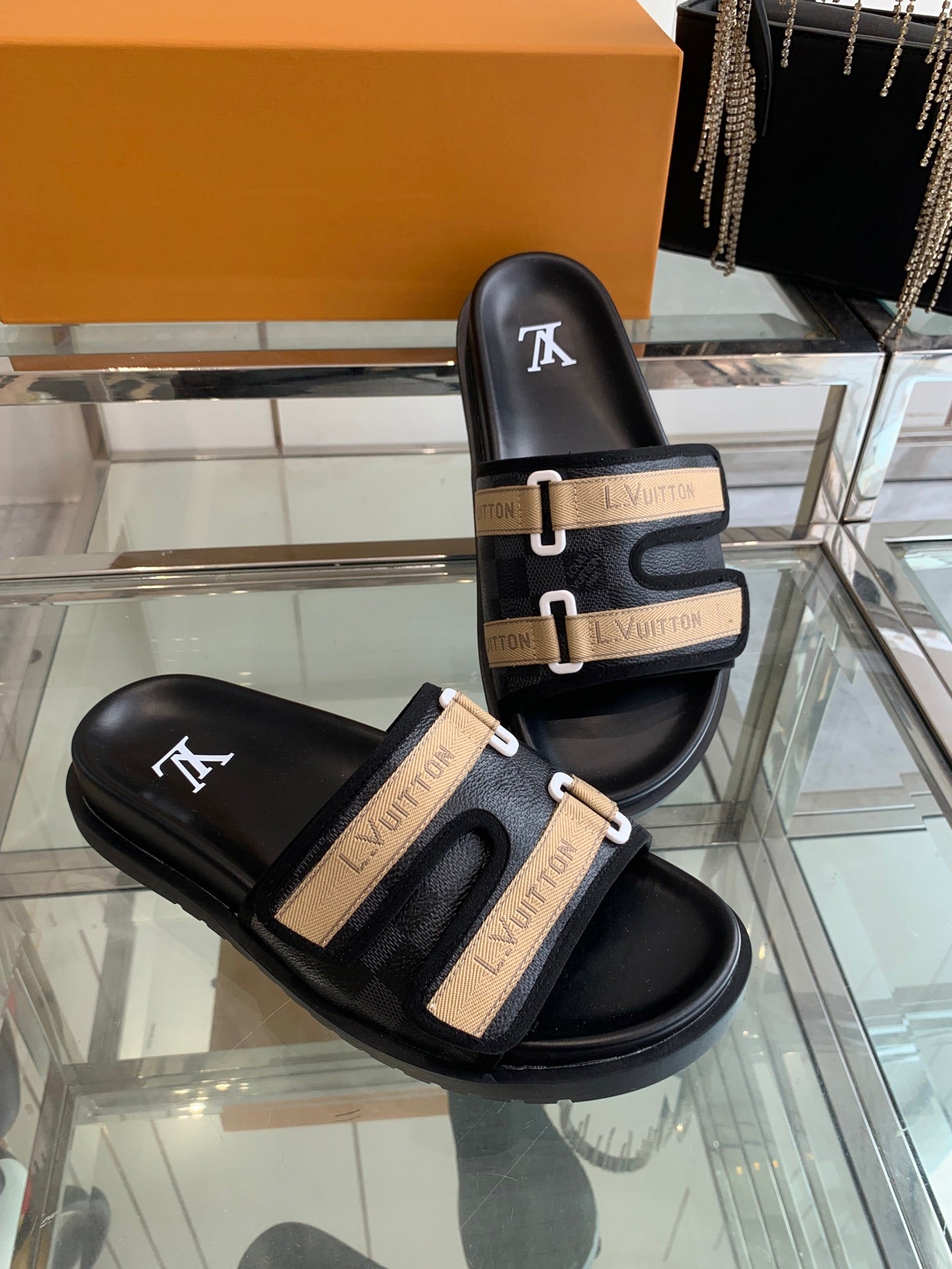 LuxluxHouse Best Quality Sandals Louis Vuitton
