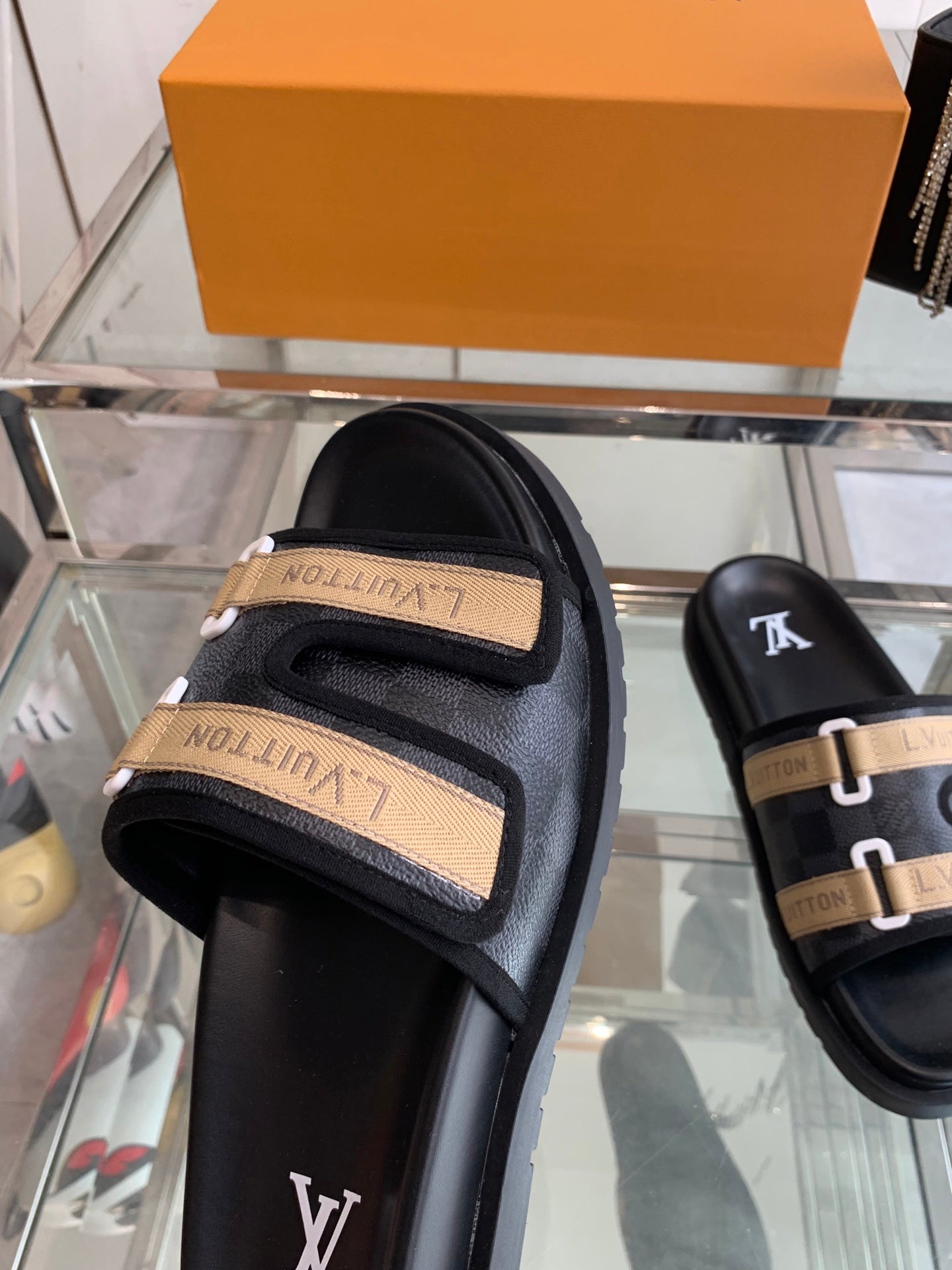LuxluxHouse Best Quality Sandals Louis Vuitton