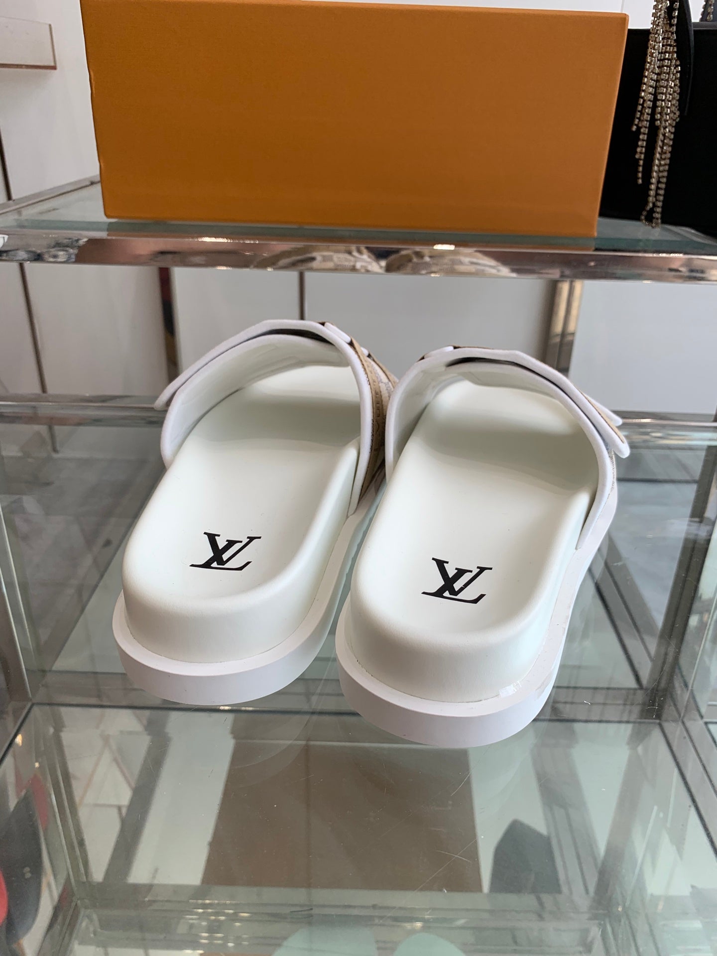LuxluxHouse Best Quality Sandals Louis Vuitton