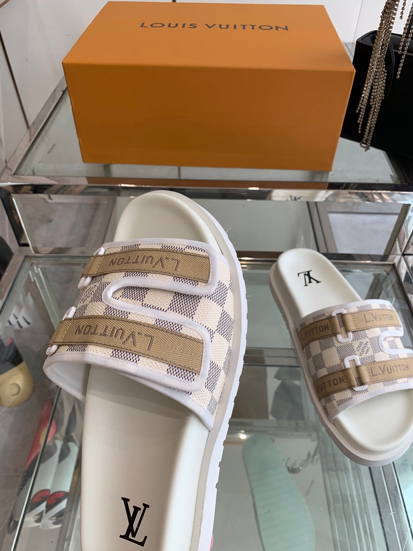 LuxluxHouse Best Quality Sandals Louis Vuitton