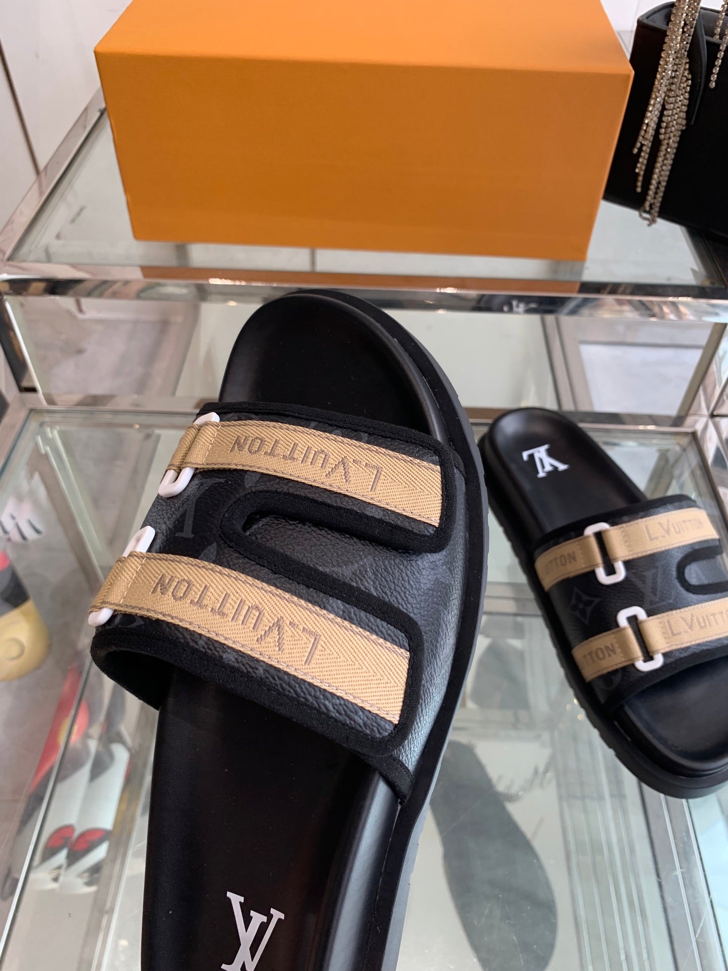 LuxluxHouse Best Quality Sandals Louis Vuitton