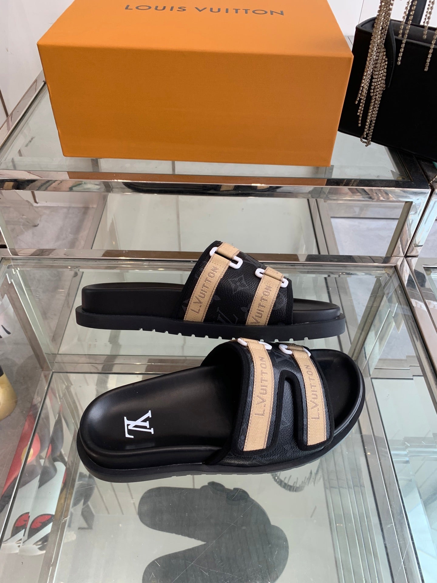 LuxluxHouse Best Quality Sandals Louis Vuitton