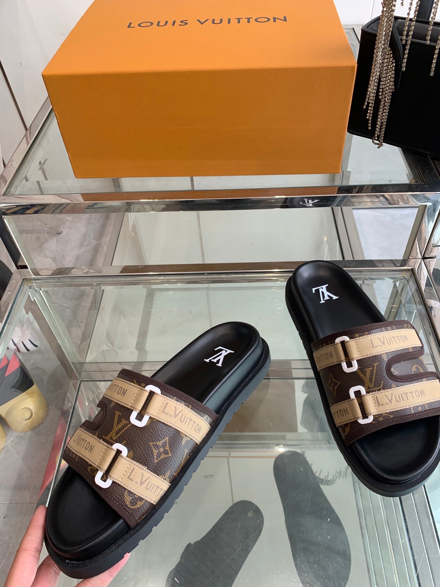 LuxluxHouse Best Quality Sandals Louis Vuitton