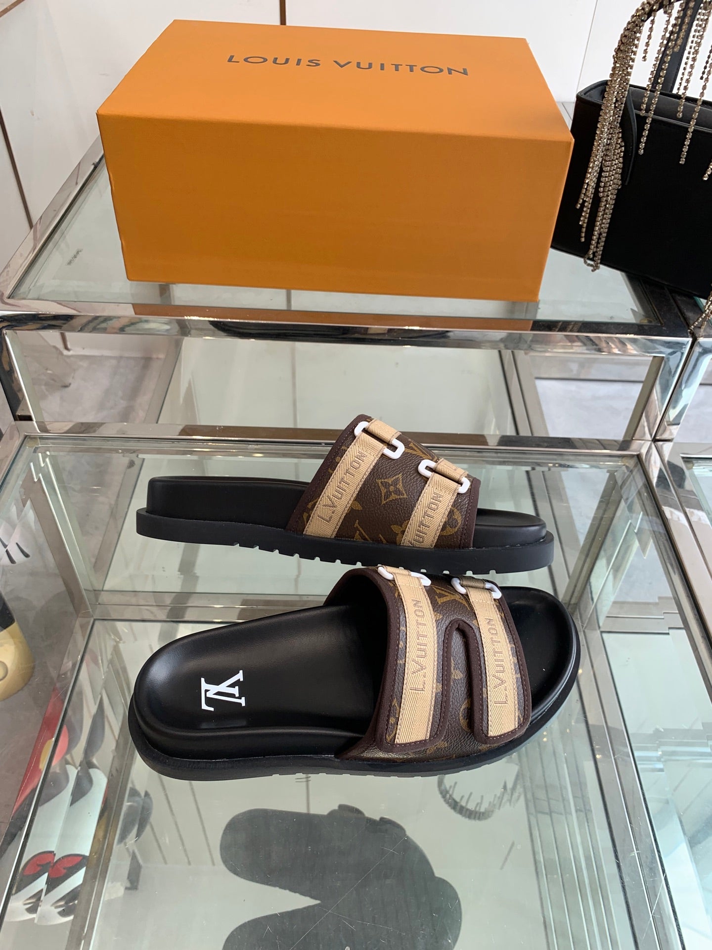 LuxluxHouse Best Quality Sandals Louis Vuitton