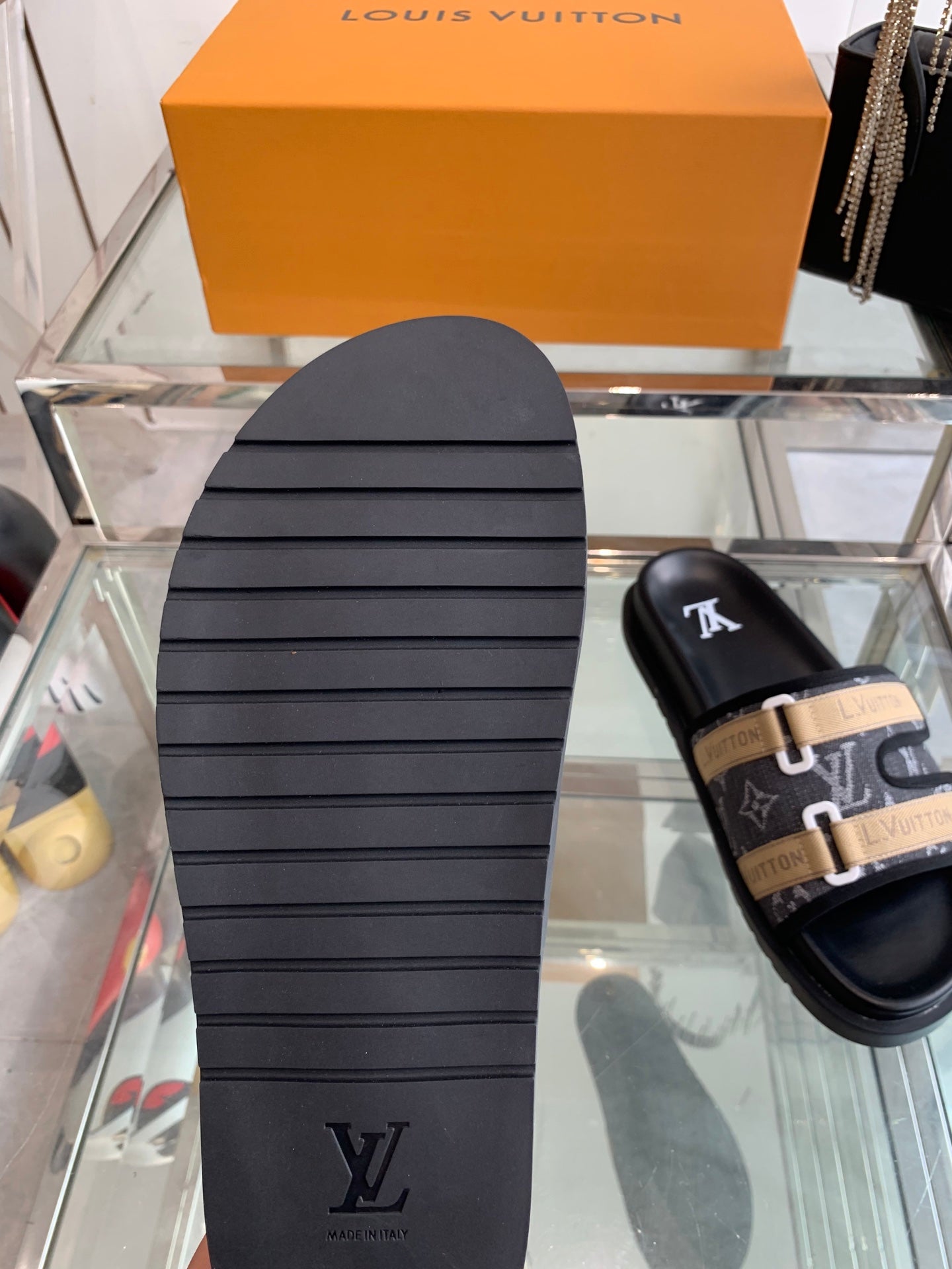 LuxluxHouse Best Quality Sandals Louis Vuitton