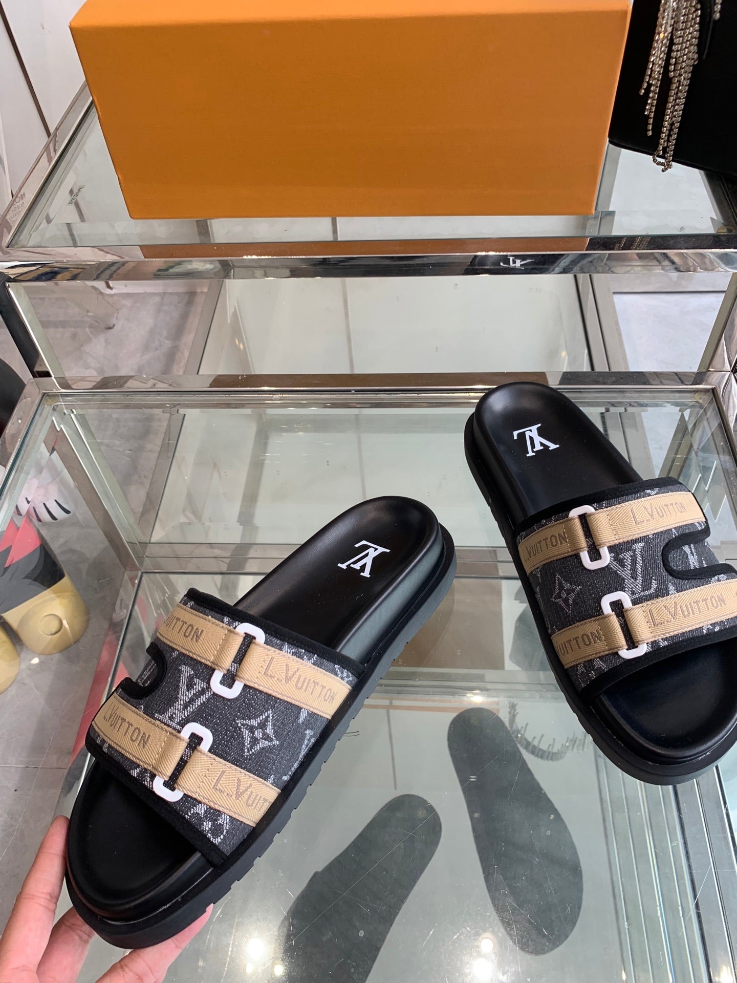 LuxluxHouse Best Quality Sandals Louis Vuitton